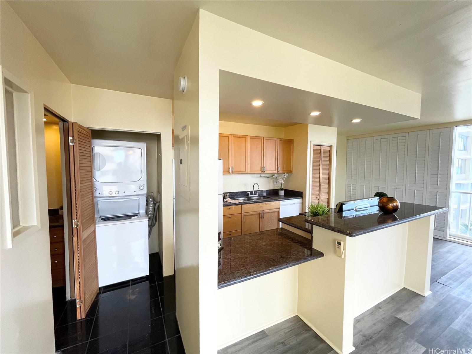 2801 Coconut Avenue  Unit 3H
