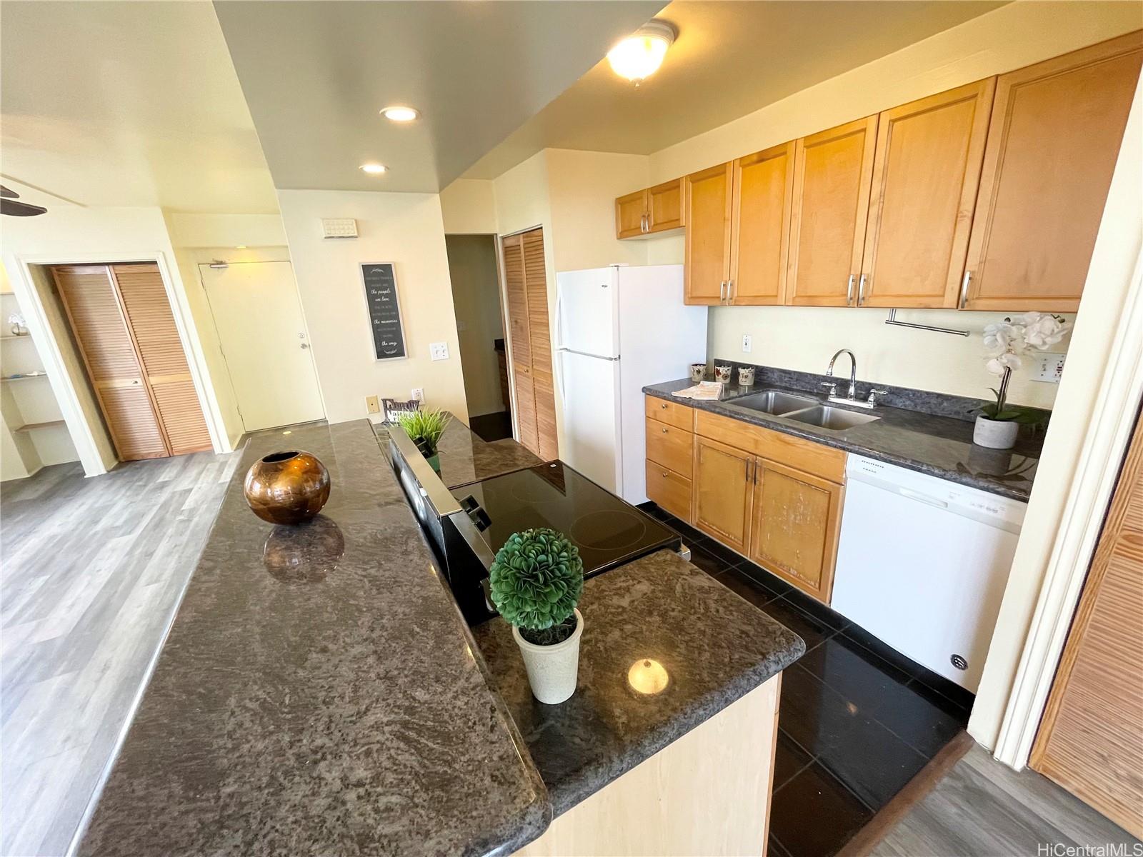 2801 Coconut Avenue  Unit 3H