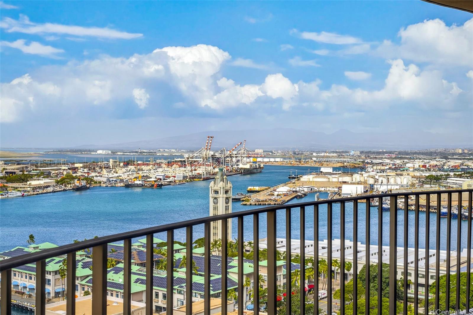 Photo 22 of 25