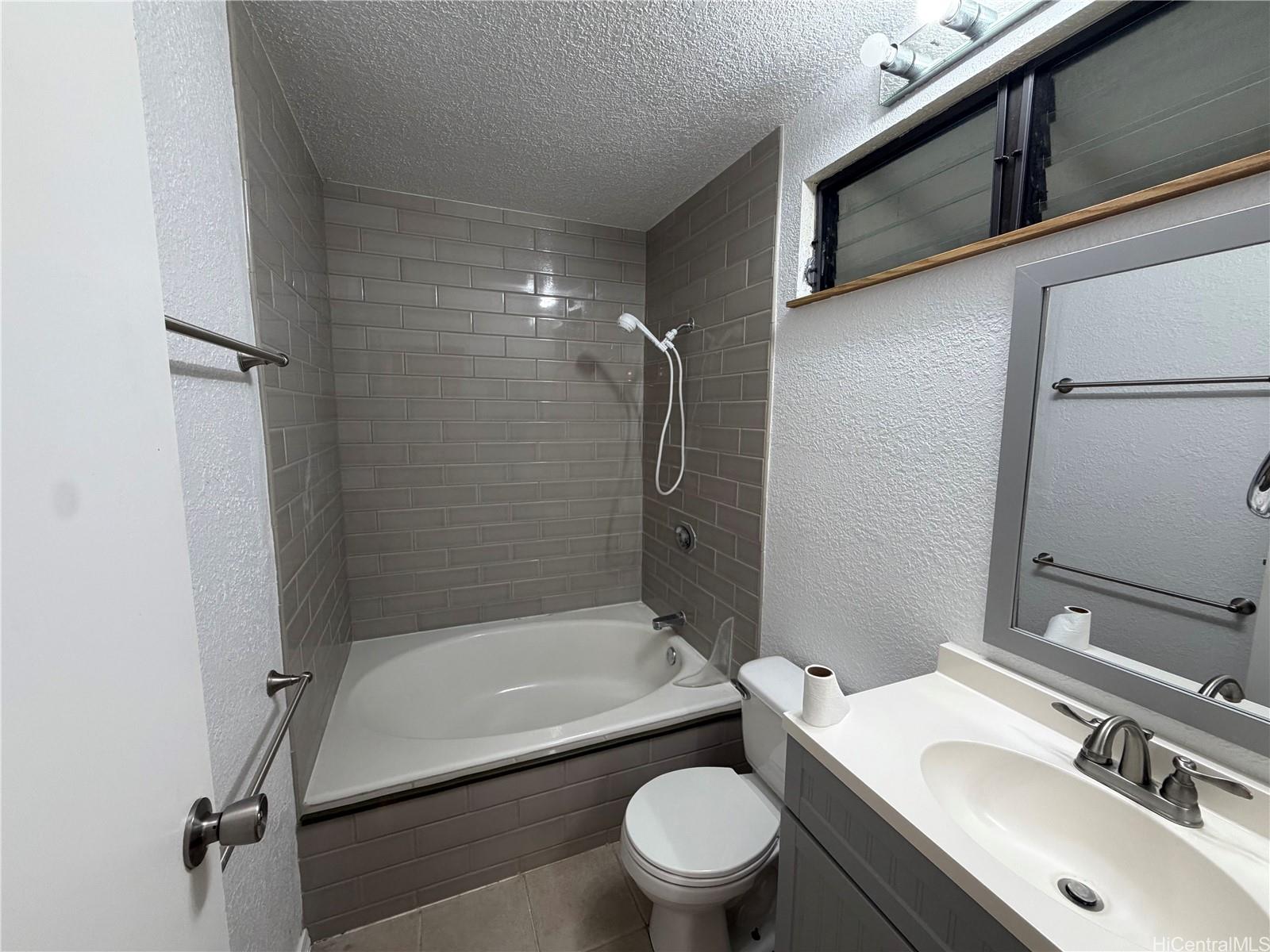 98-1772 Kaahumanu Street  Unit 57C