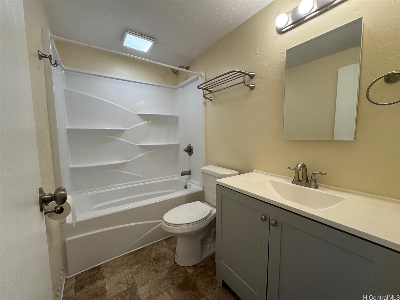 87-118 Helelua Street  Unit B305