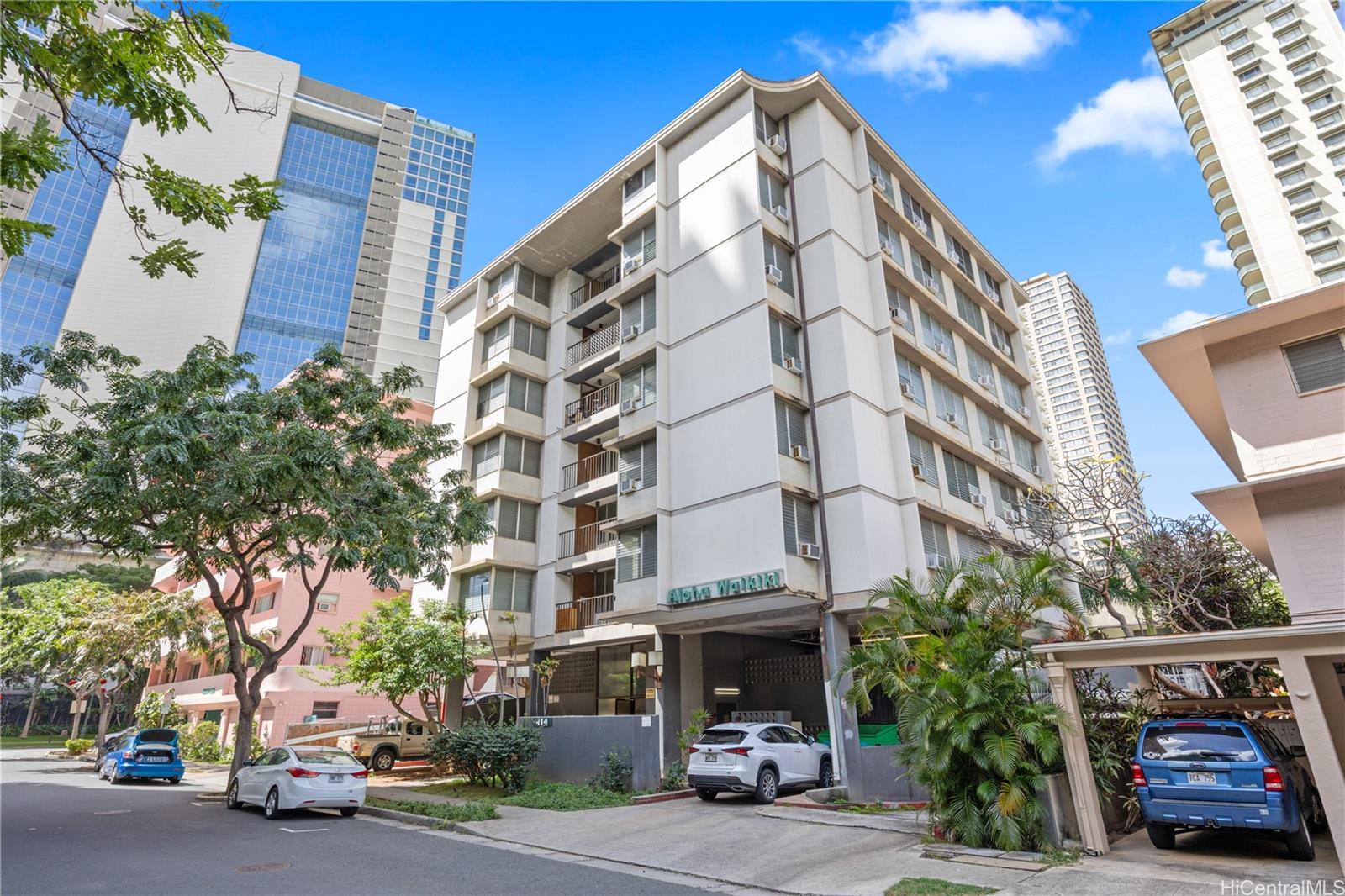 412 Launiu Street