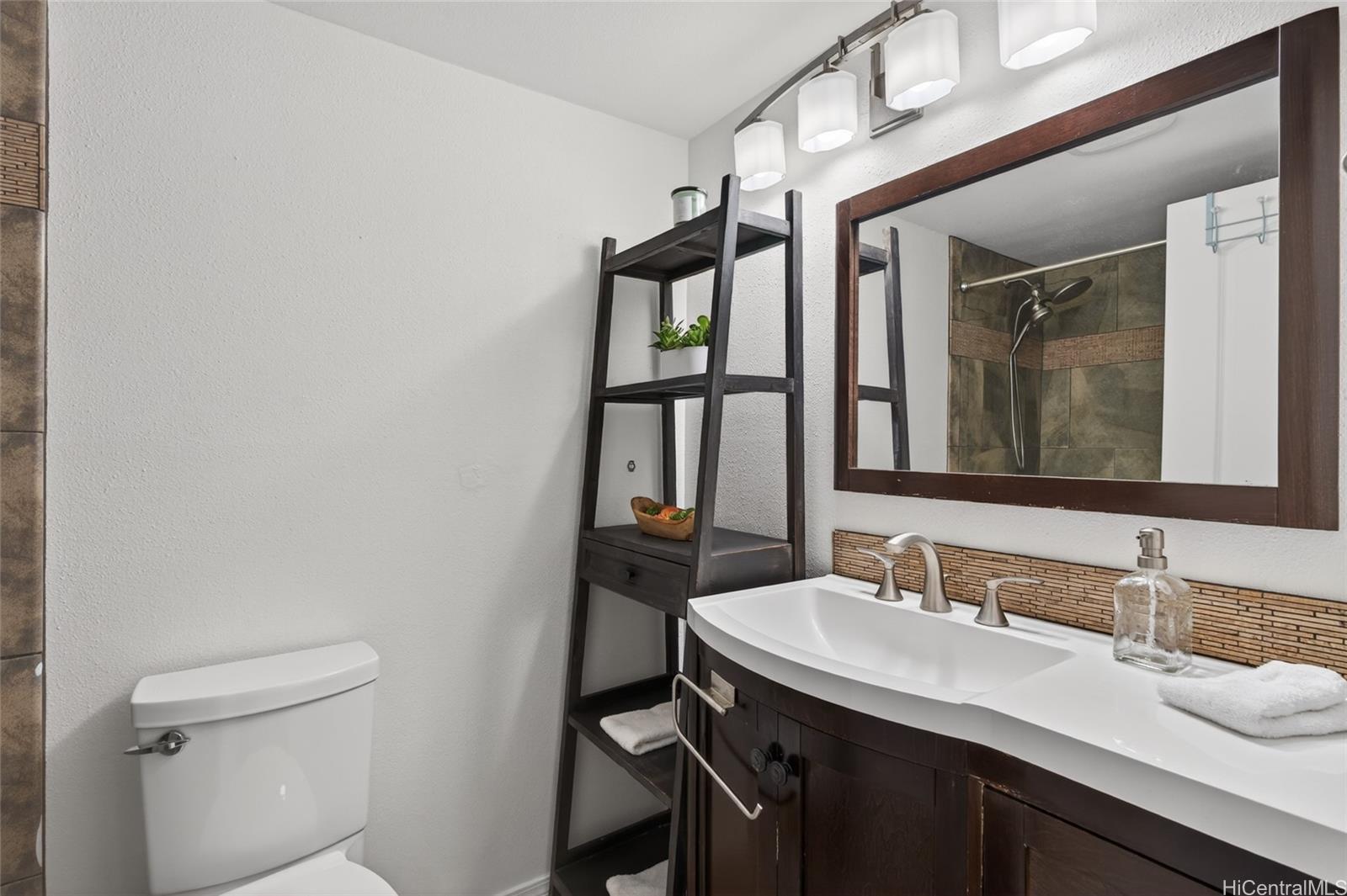 316-3 Molo Street  Unit 1803