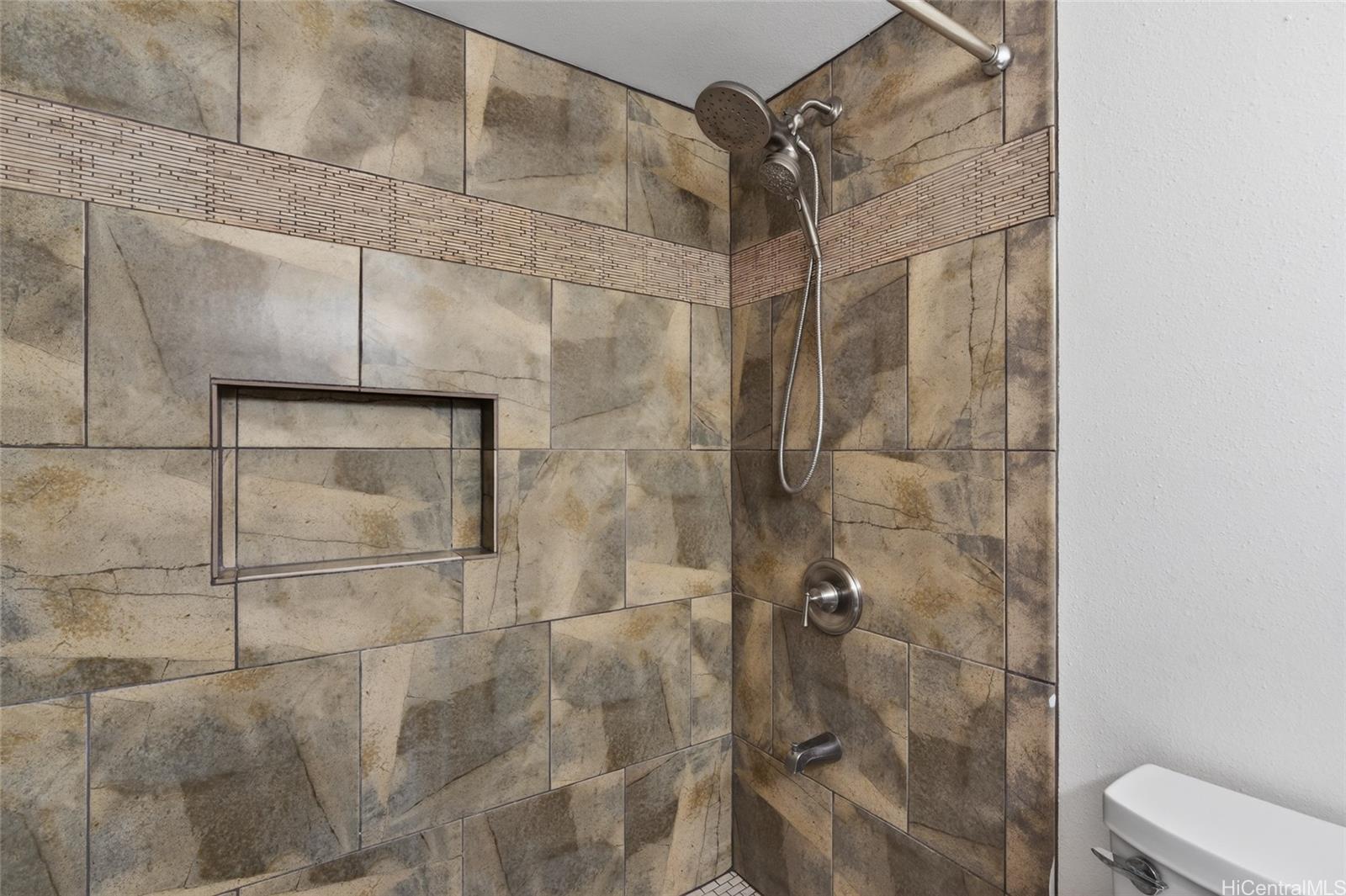 316-3 Molo Street  Unit 1803