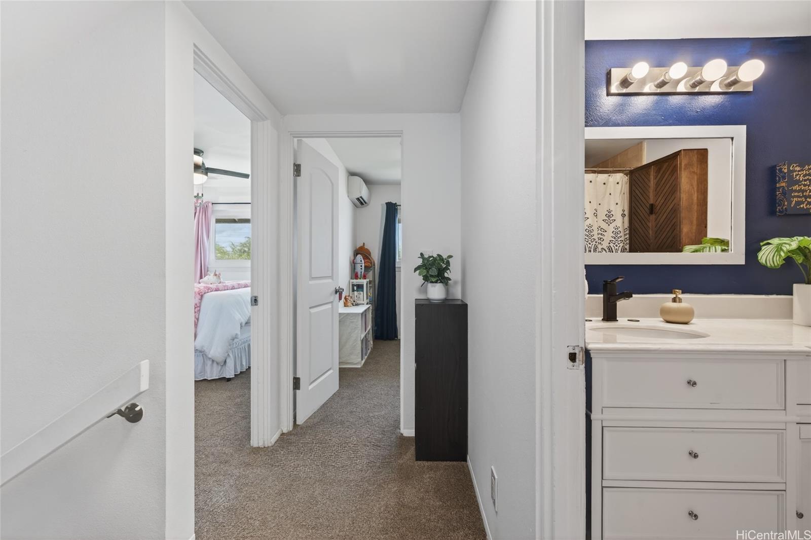316-3 Molo Street  Unit 1803