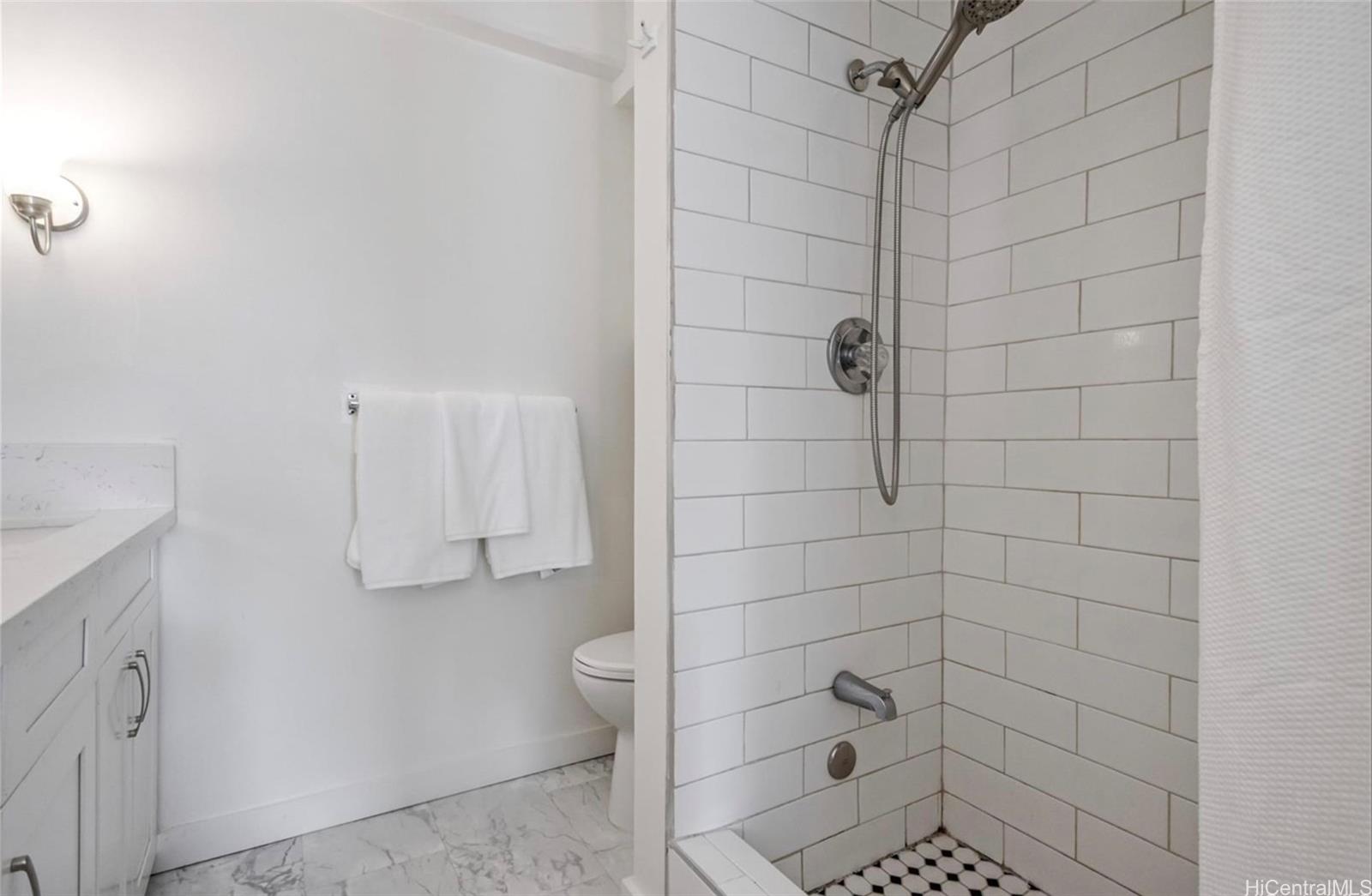 1655 Makaloa Street  Unit 812