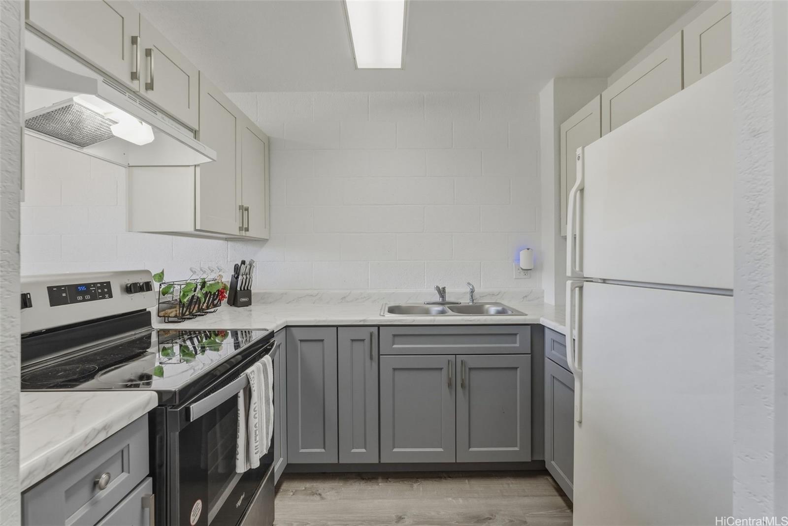 1105 Acacia Road 308