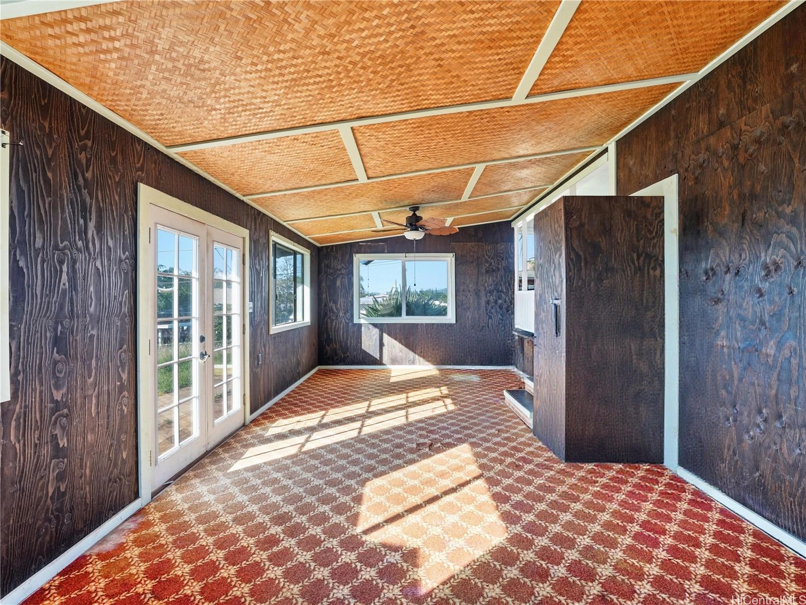 Photo 7 of 14