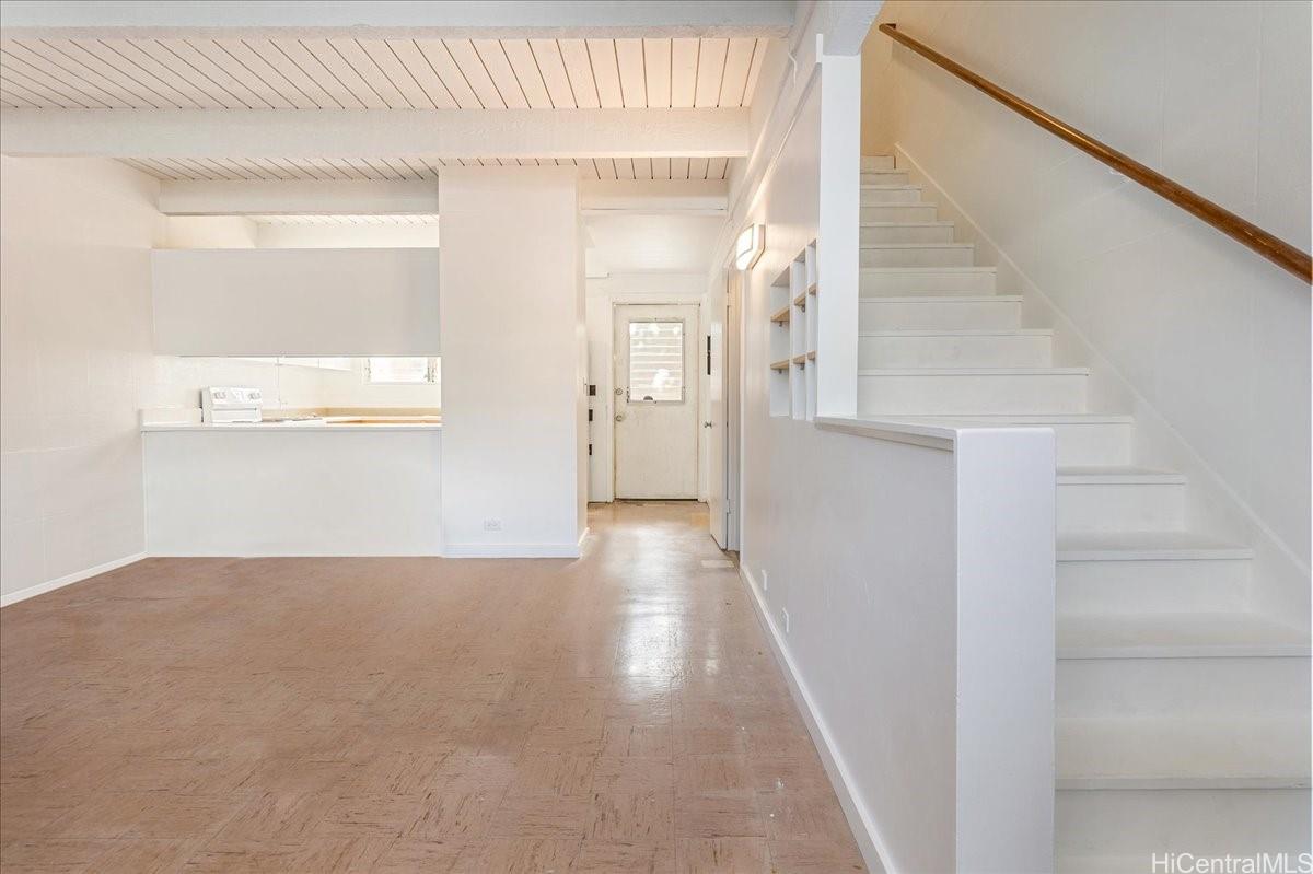 4906 Kilauea Avenue  Unit 2