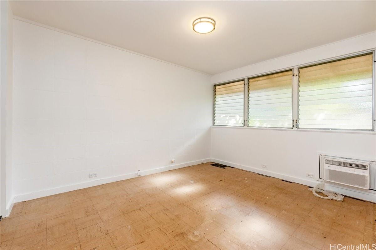 4906 Kilauea Avenue  Unit 2