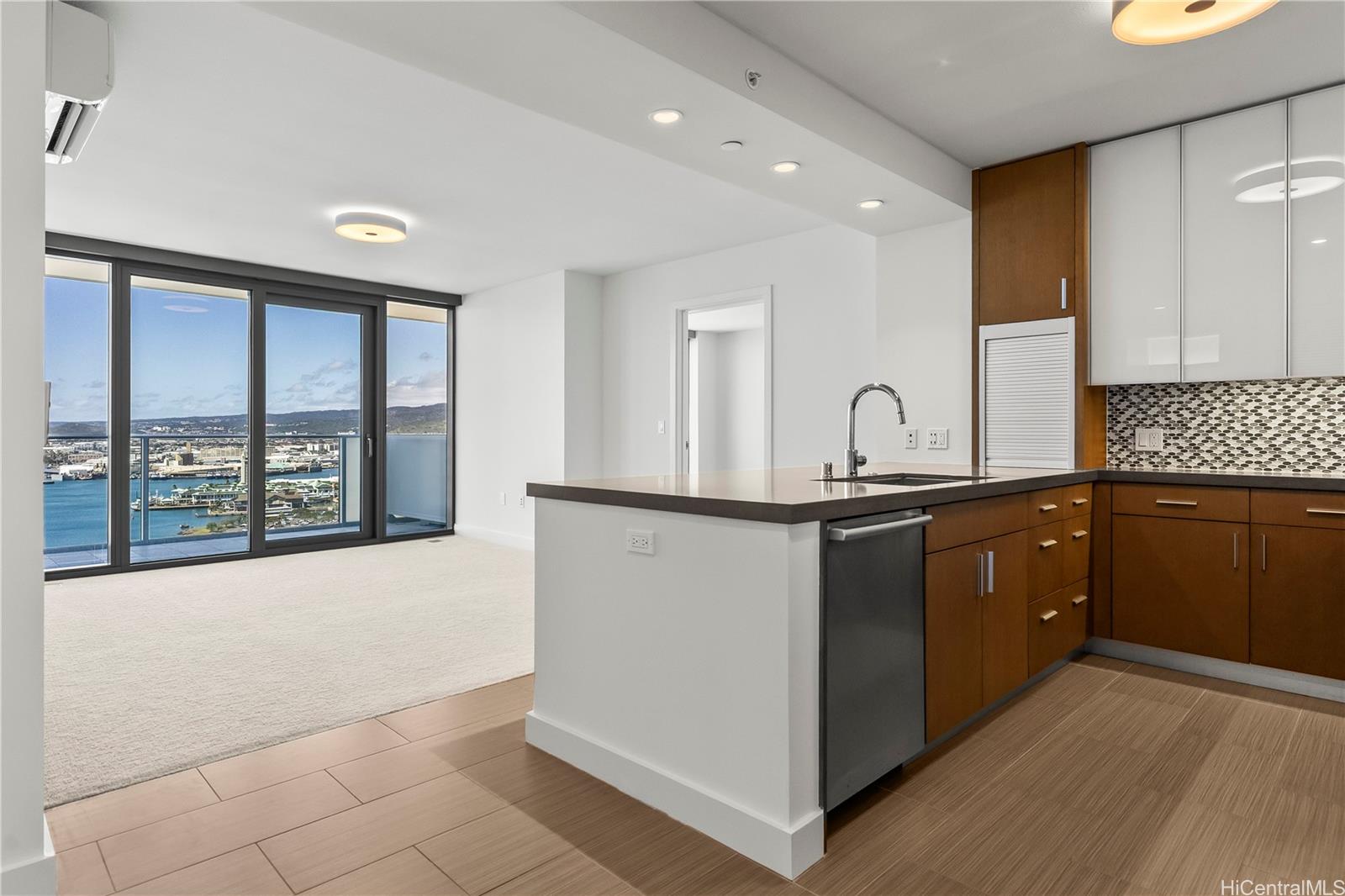 600 Ala Moana Boulevard 2806