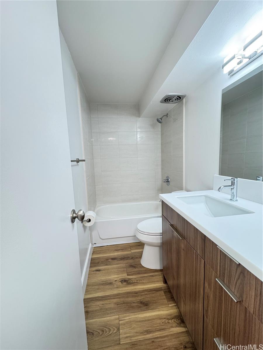 855 Makahiki Way  Unit 110