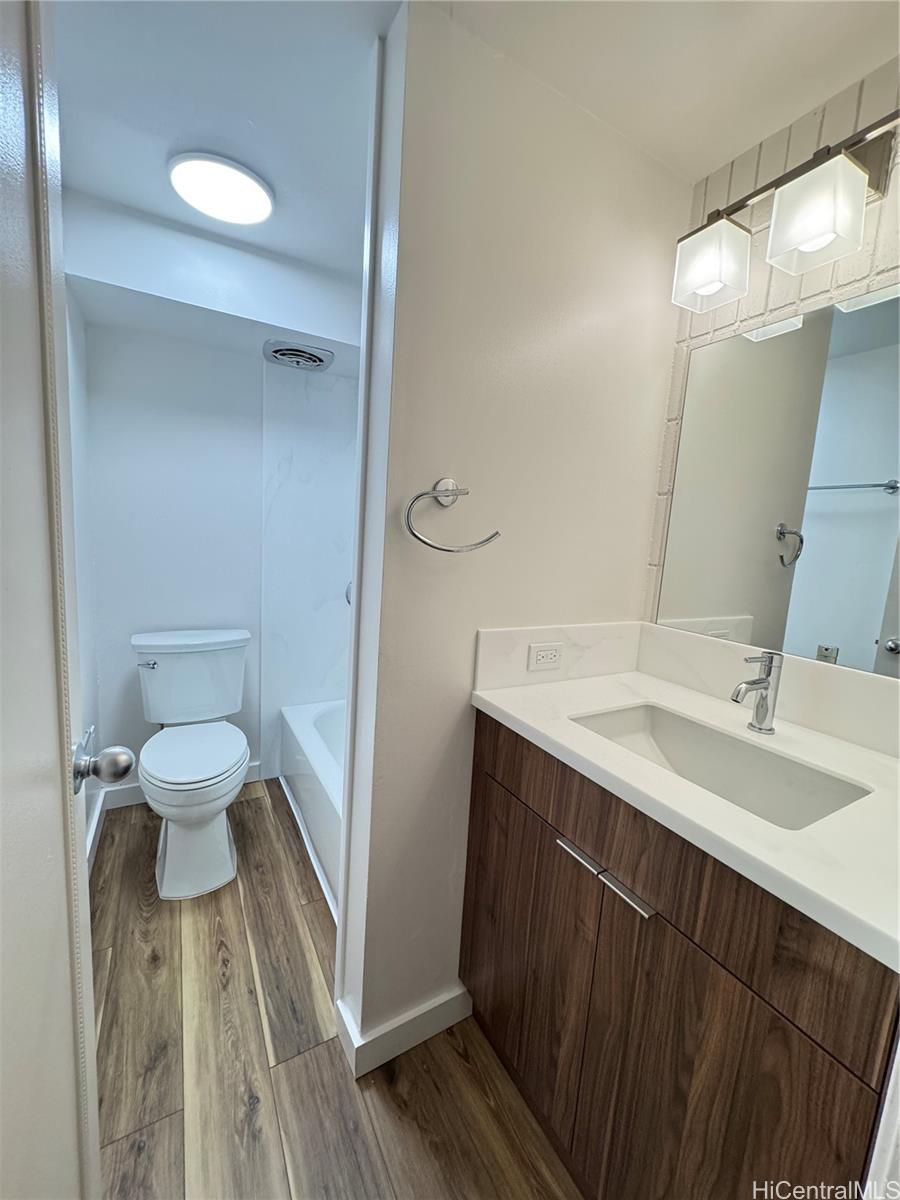 855 Makahiki Way  Unit 110