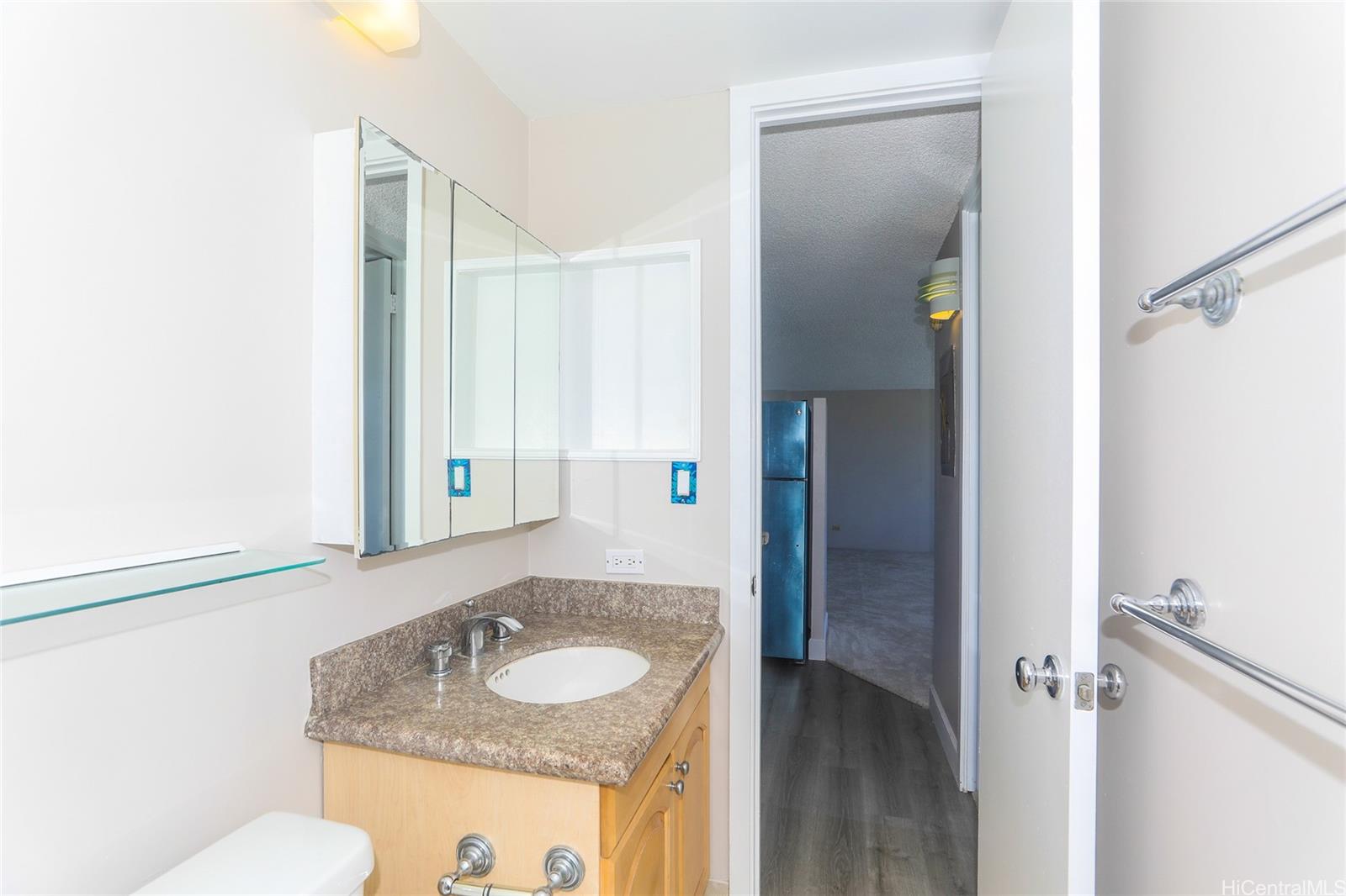 2525 Date Street  Unit 1501