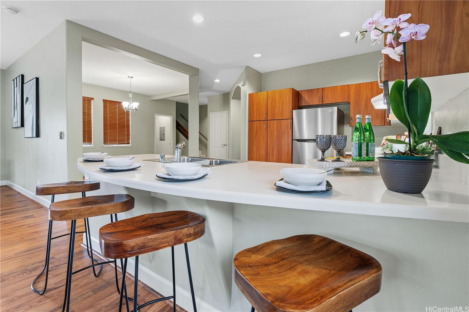 Photo 5 of 25