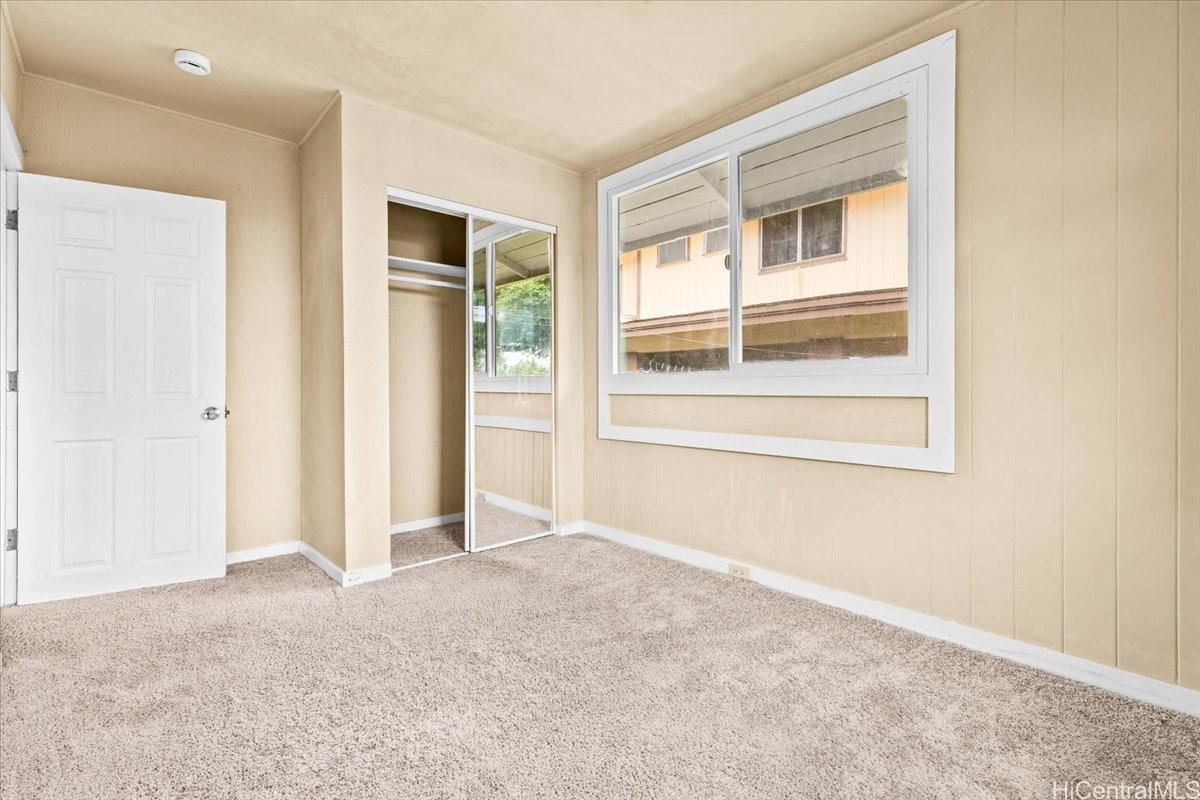Photo 16 of 25