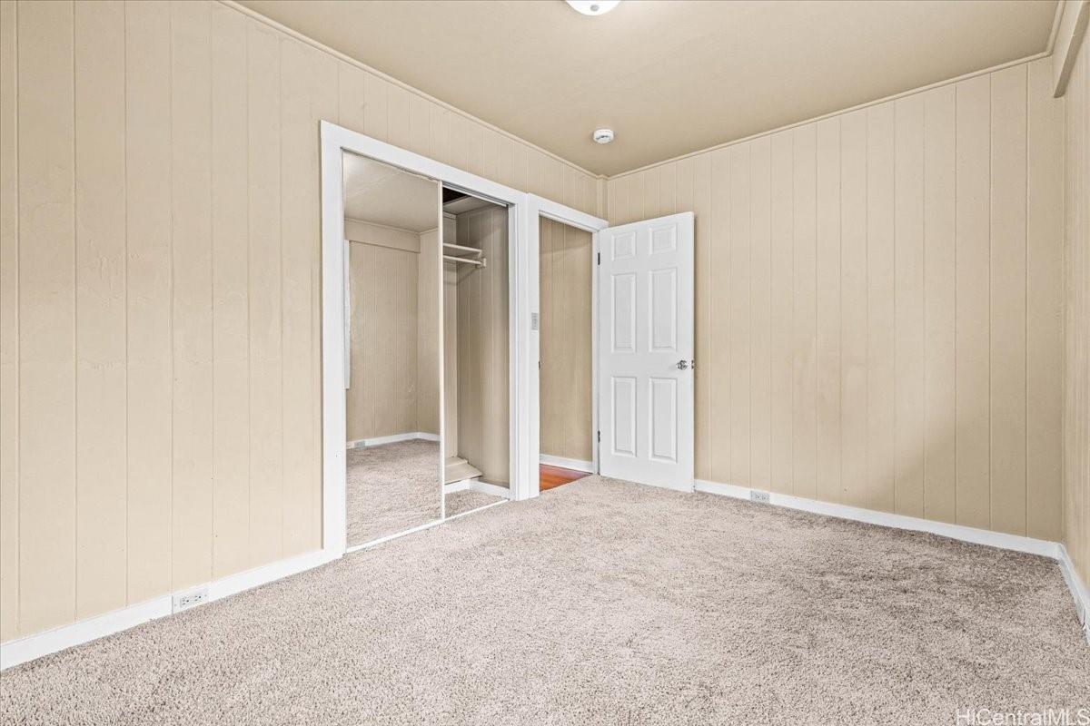 Photo 19 of 25
