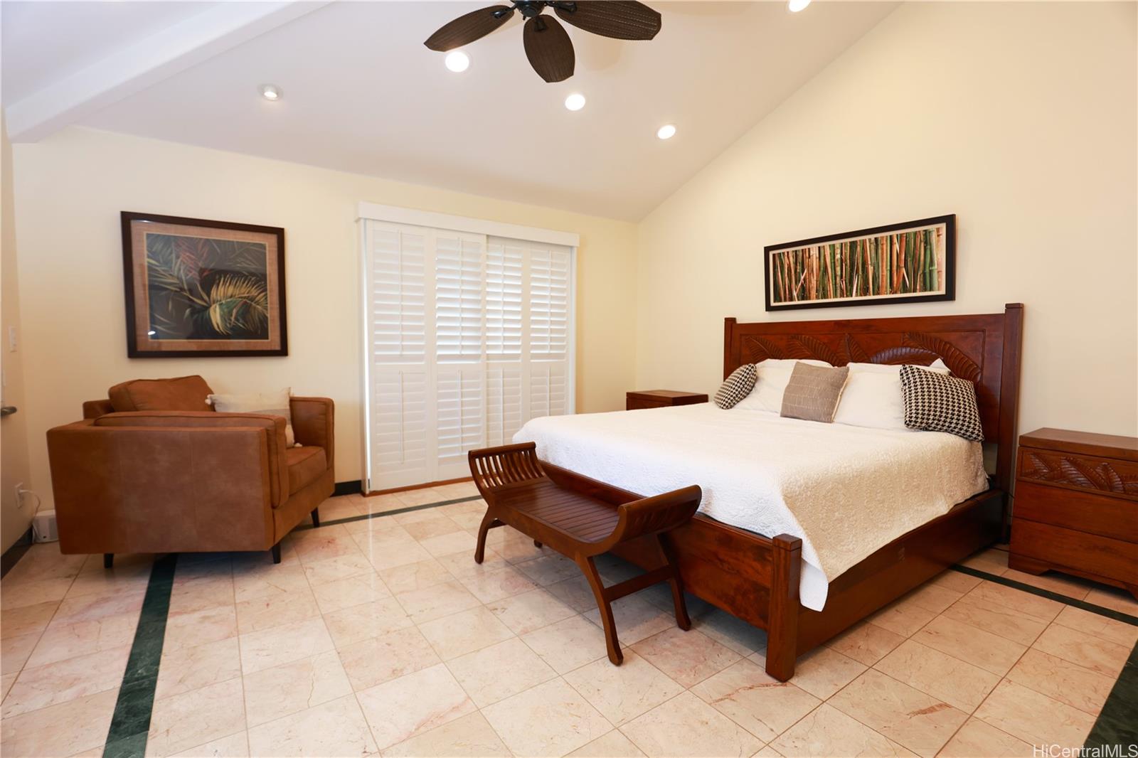 3063 Diamond Head Road