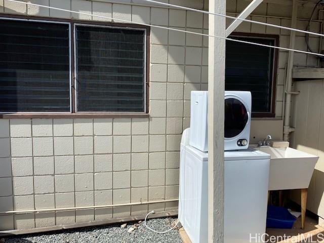 Photo 17 of 25