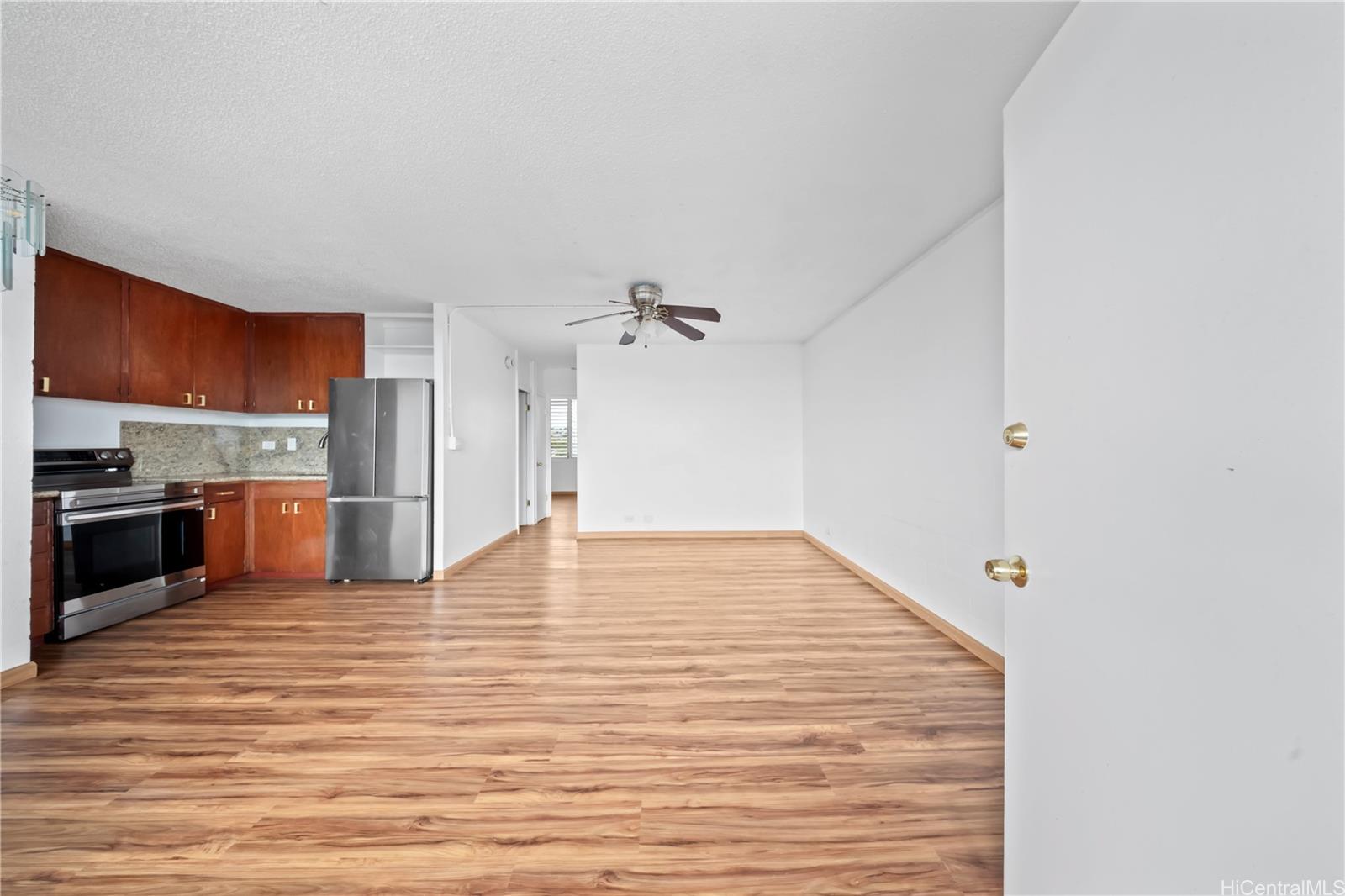 94-249 Waikele Road  Unit A304