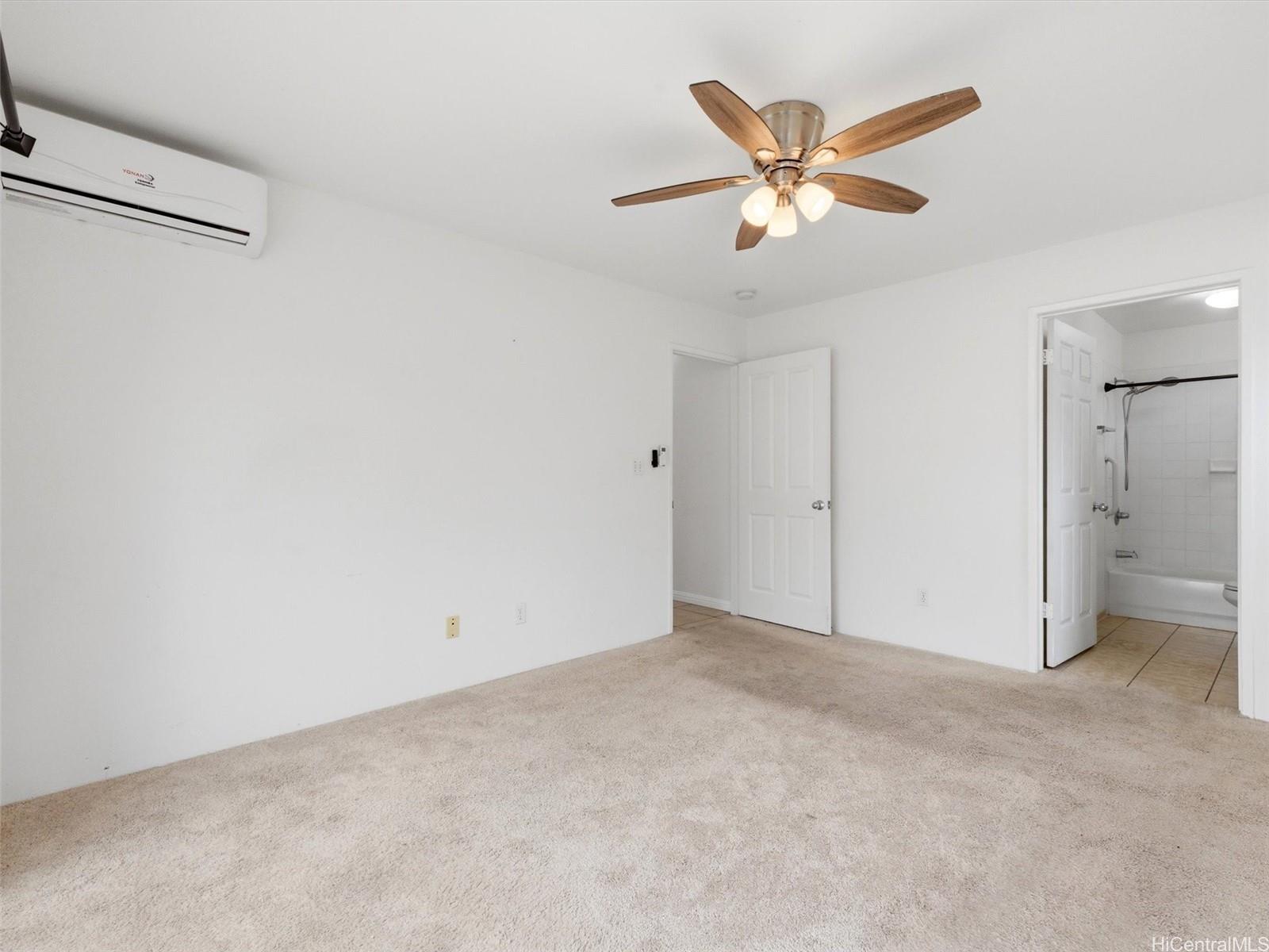 Photo 11 of 22