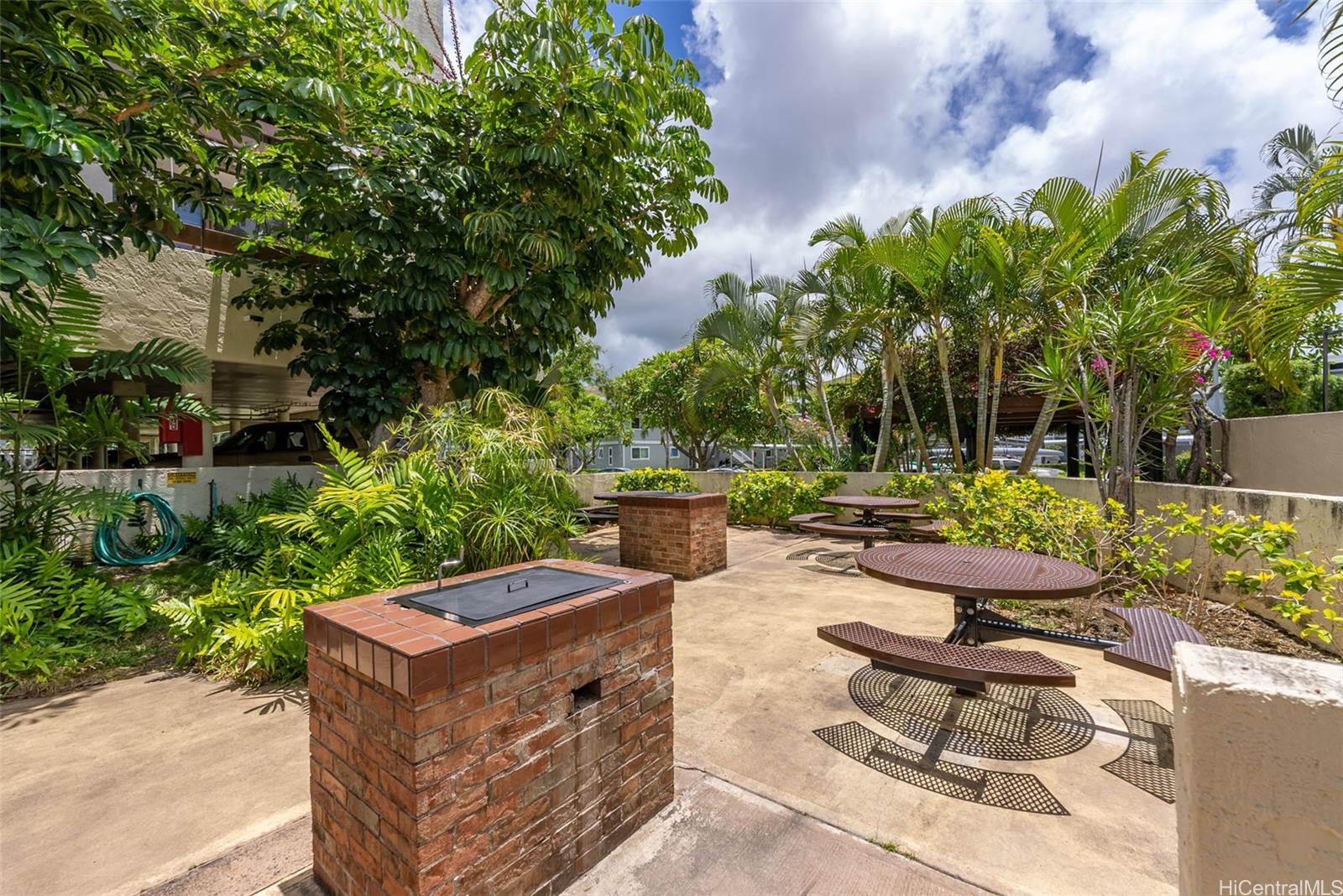 1015 Aoloa Place  Unit 243