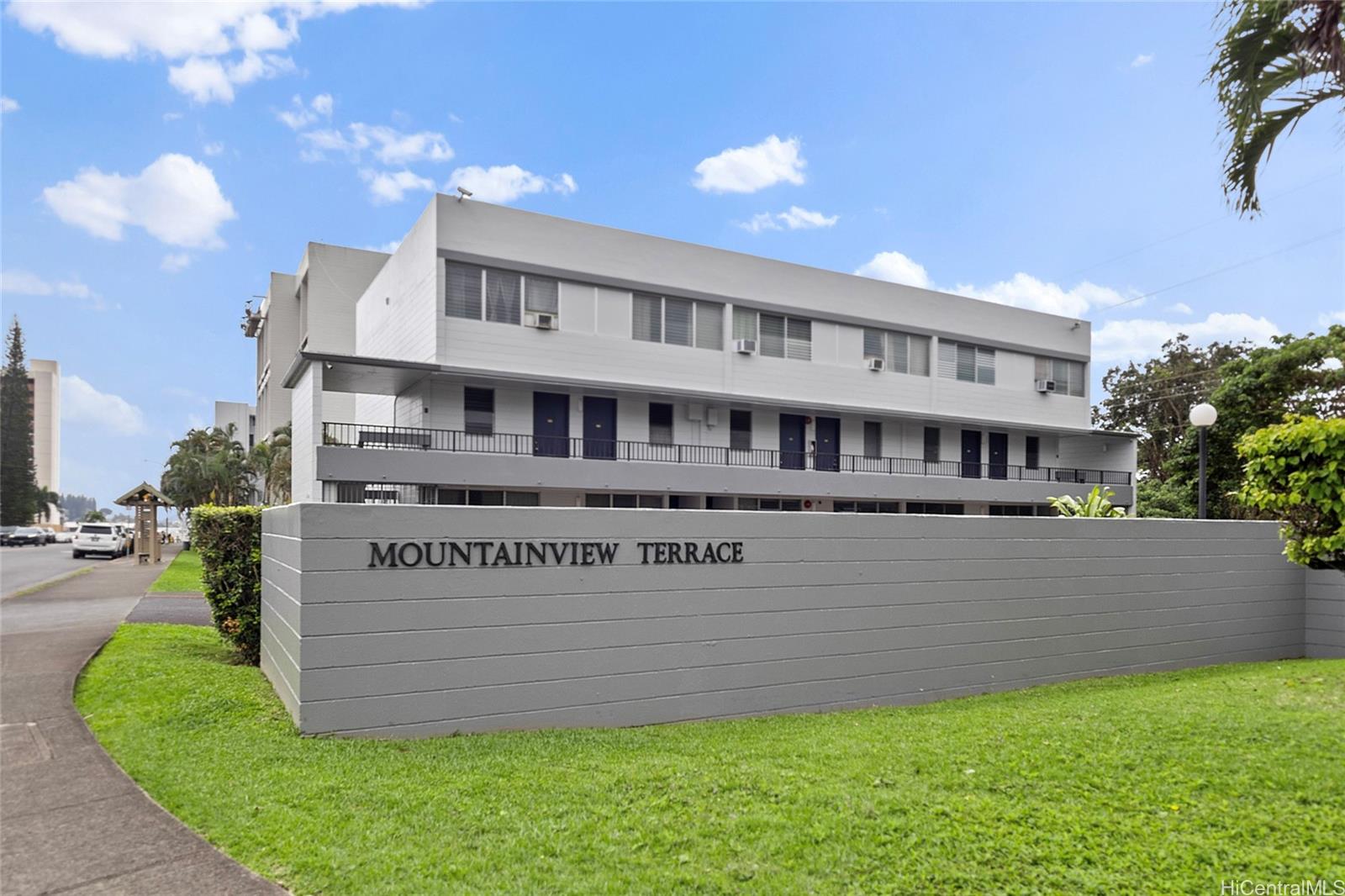 46-280 Kahuhipa Street B204
