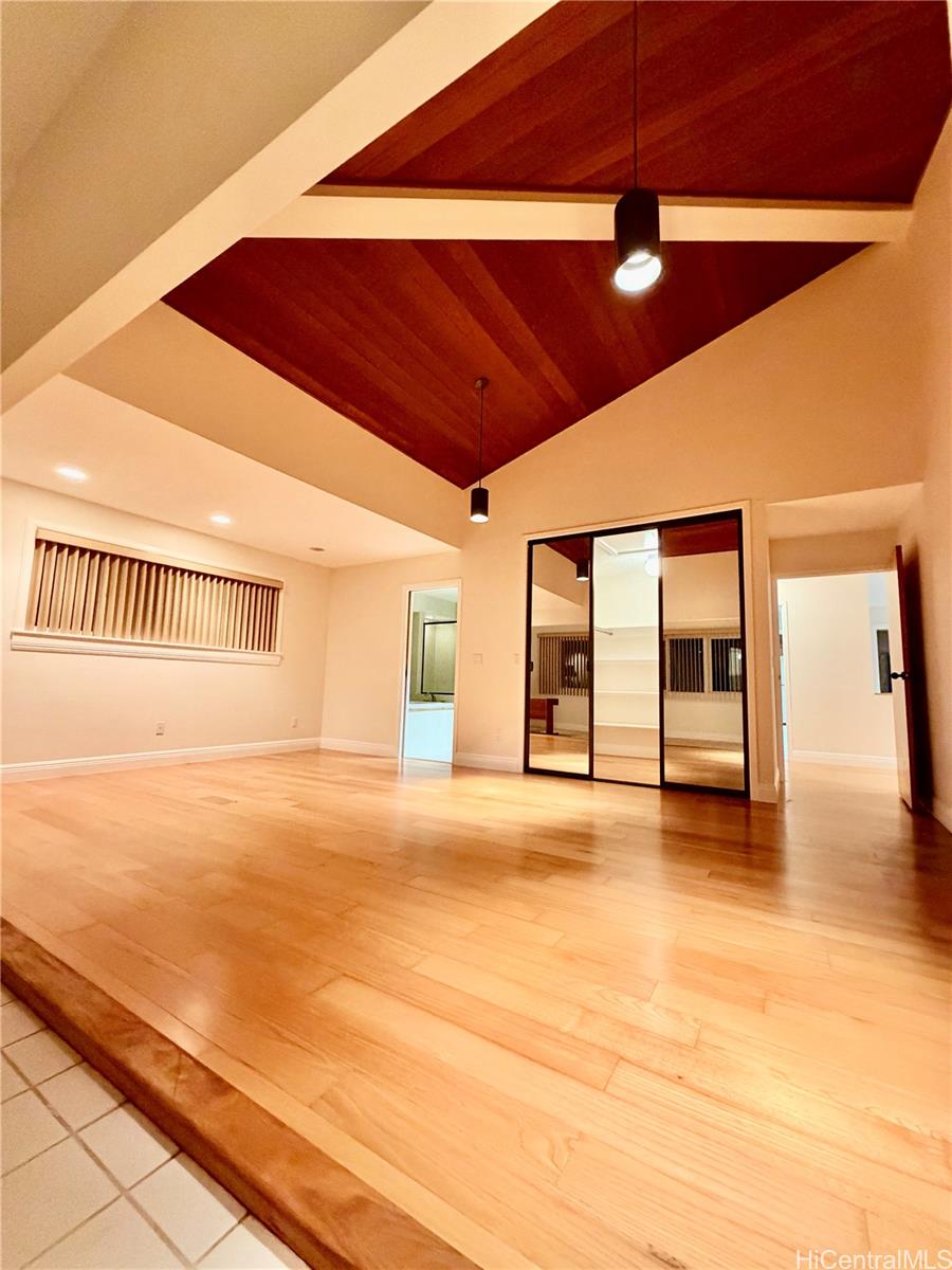 2138 Laukahi Street