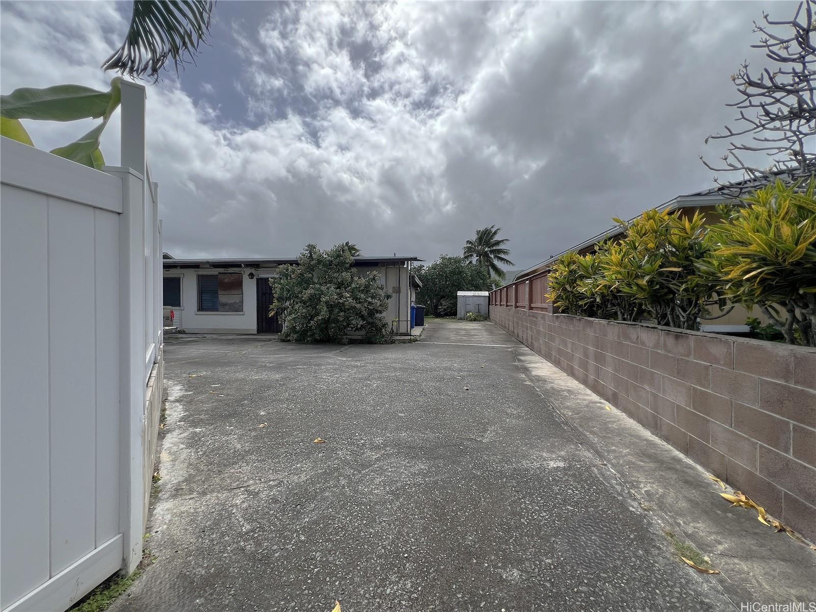 241 Kihapai Street A
