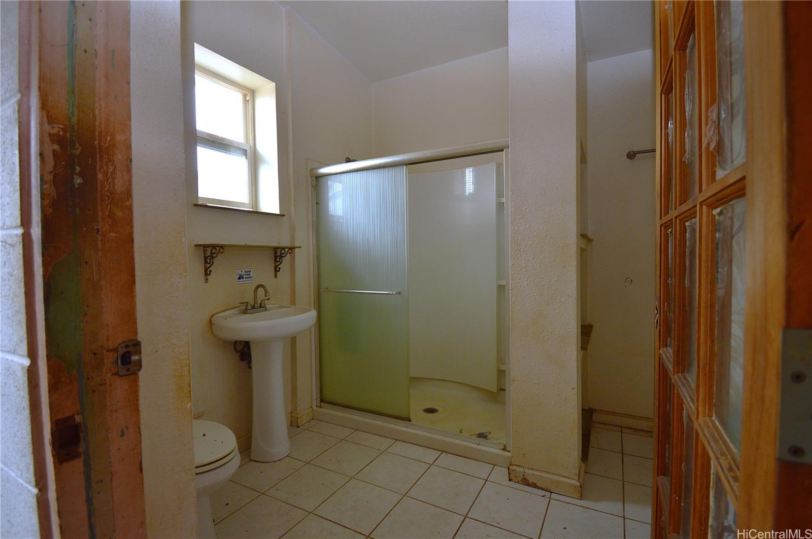 Photo 13 of 23