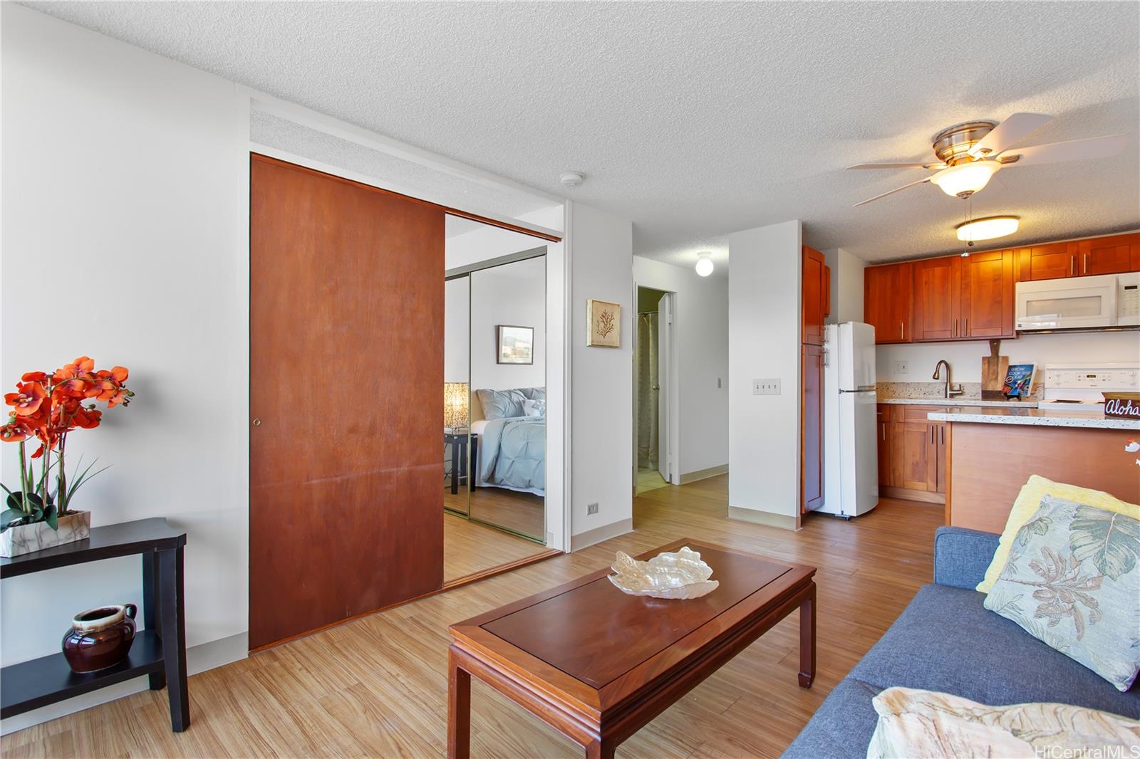 255 Huali Street  Unit 303