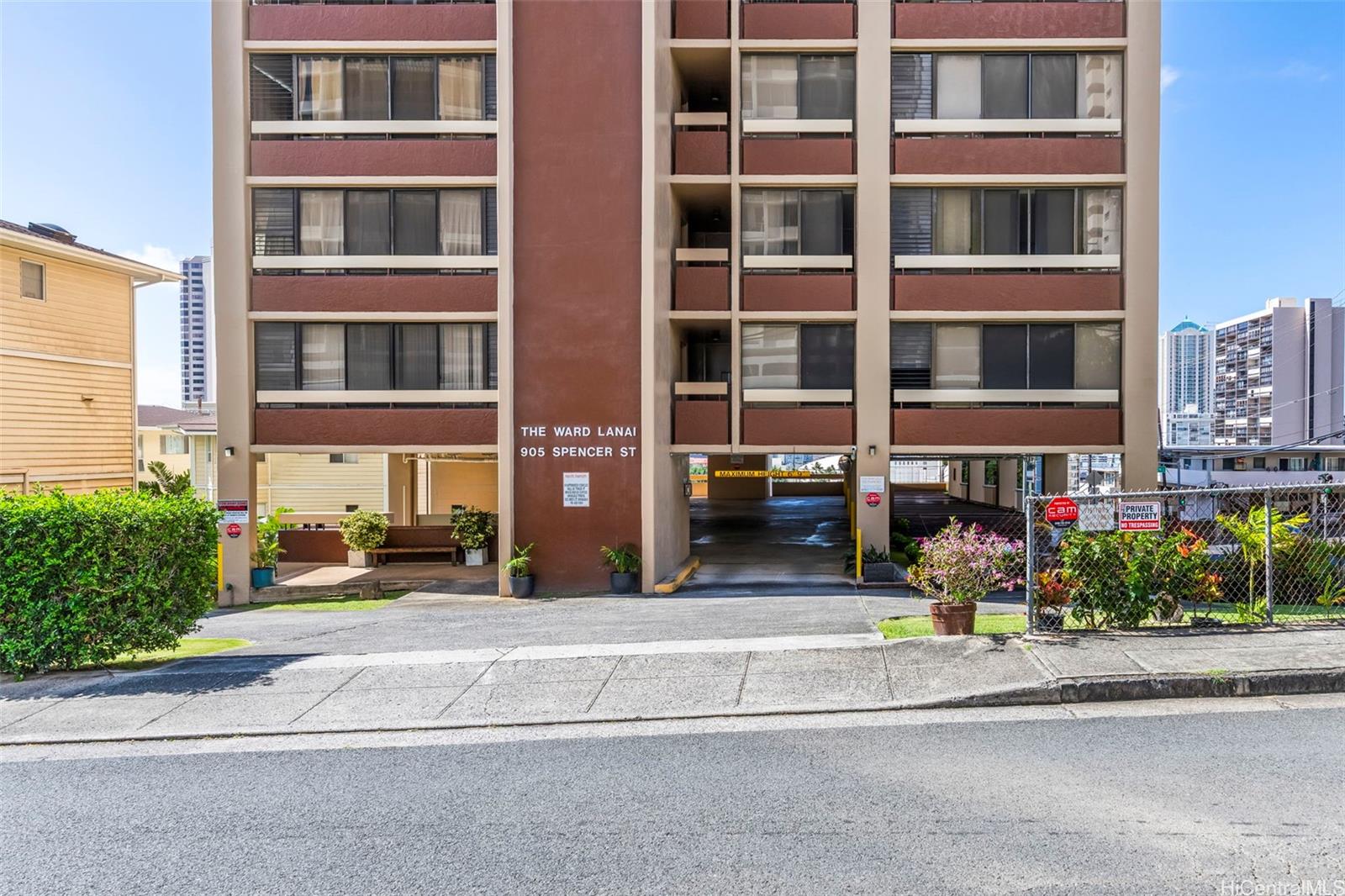 905 Spencer Street 302
