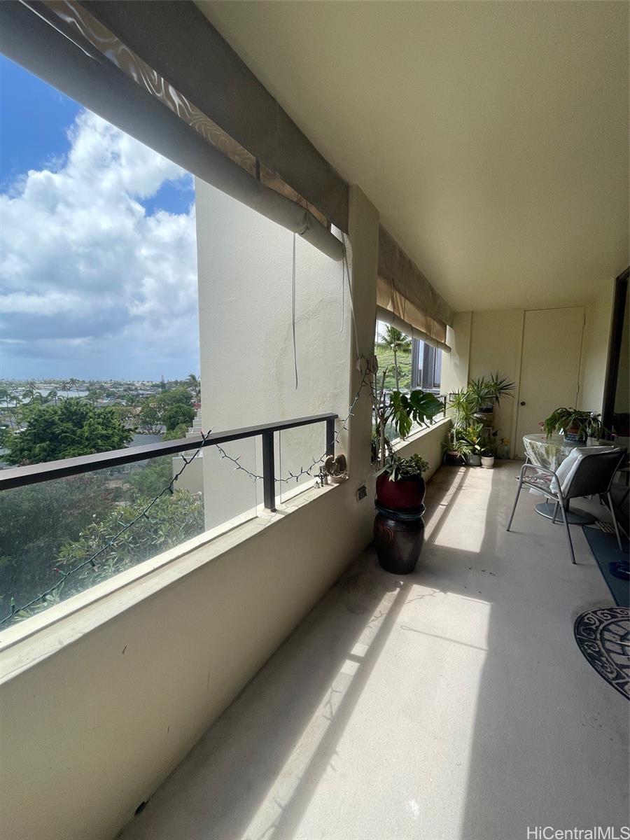 Photo 6 of 25