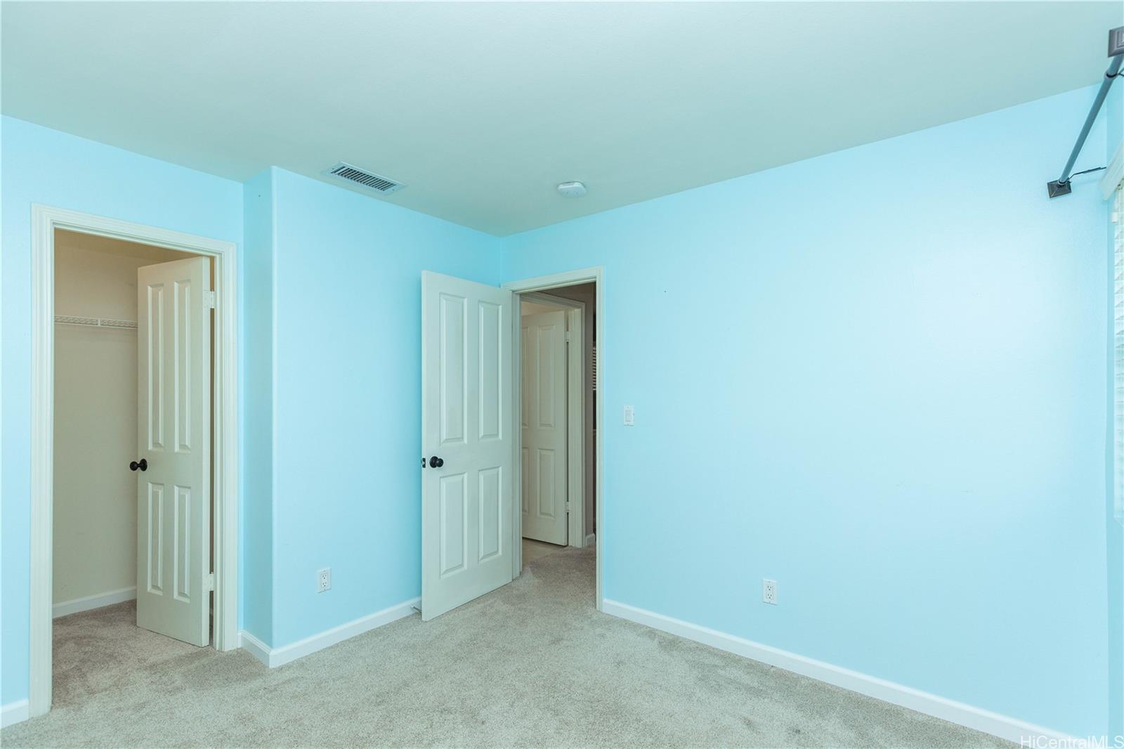 Photo 19 of 23