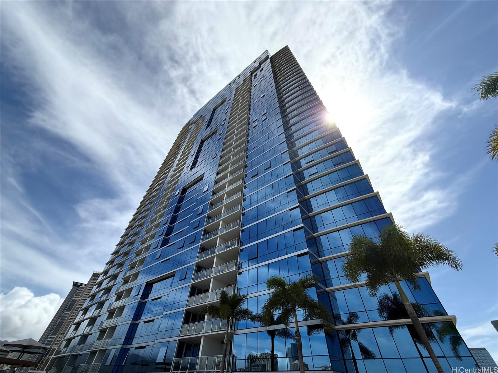 555 South Street 3008