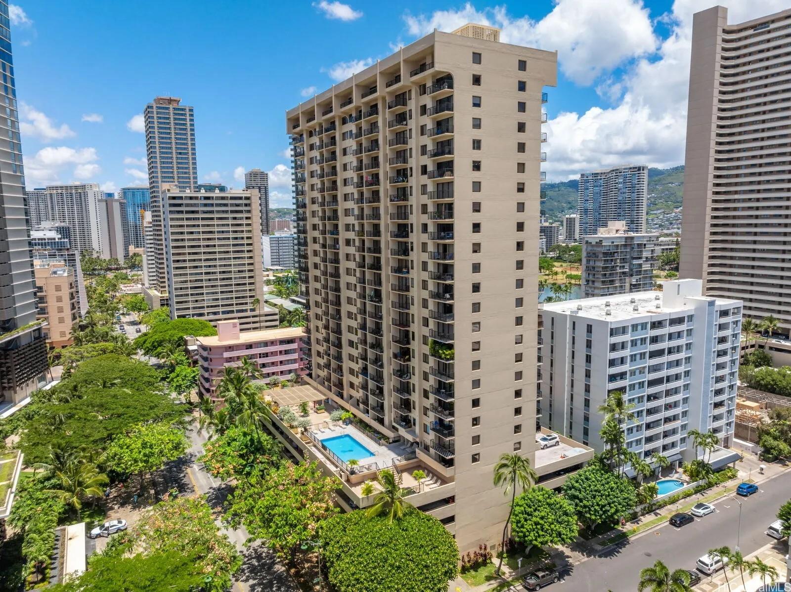 2140 Kuhio Avenue 2004