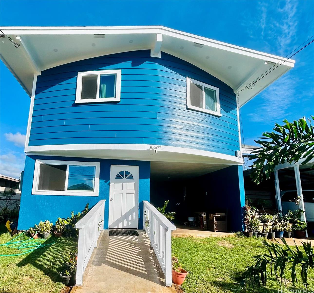 94-220 Waipahu Street