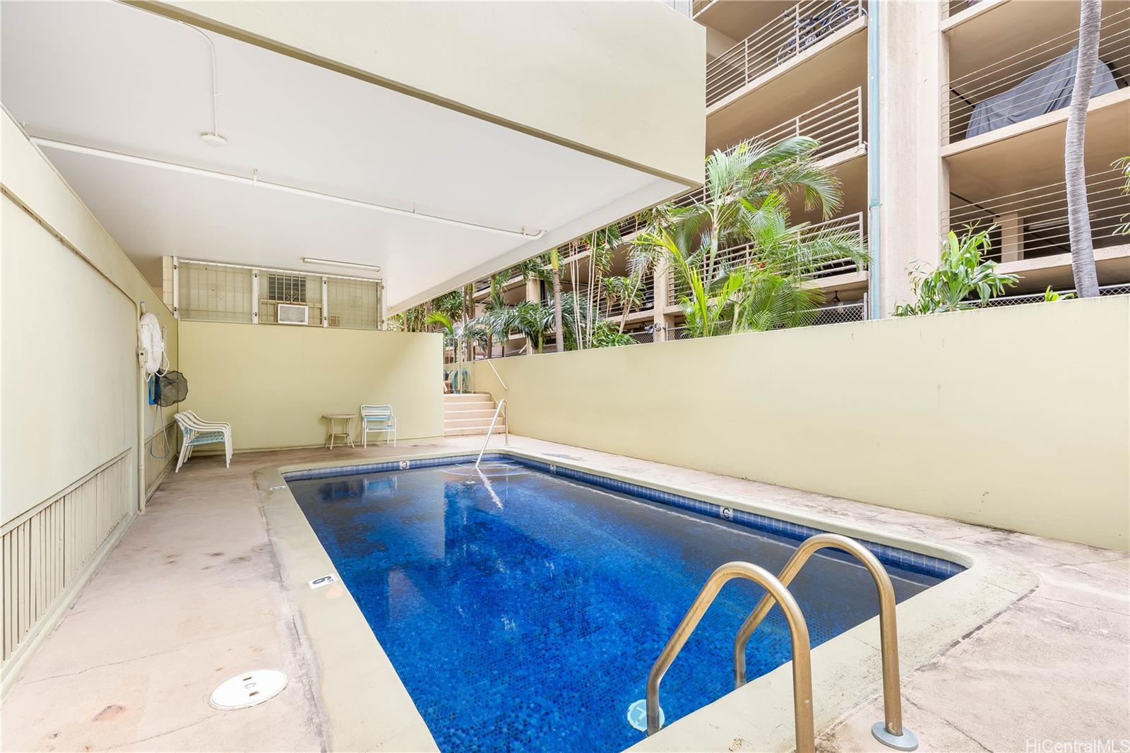 440 Lewers Street  Unit 402