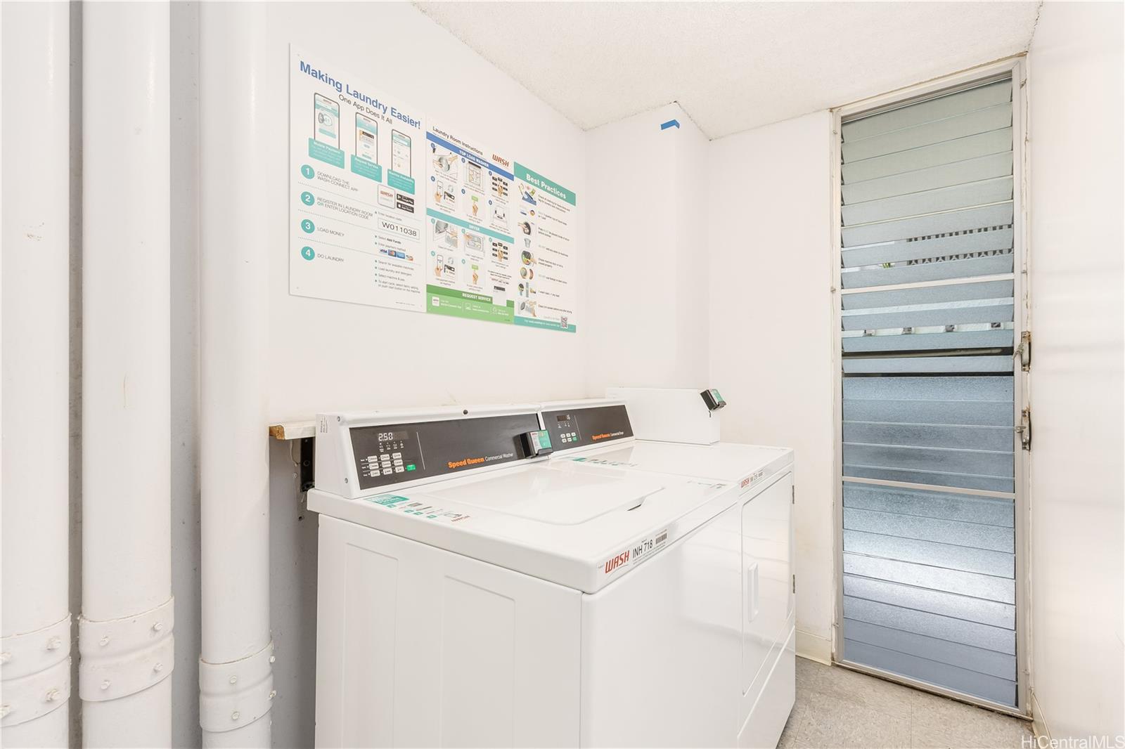 440 Lewers Street  Unit 402