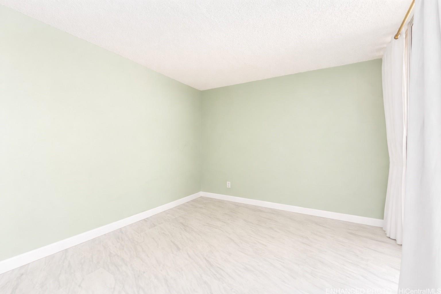 440 Lewers Street  Unit 402