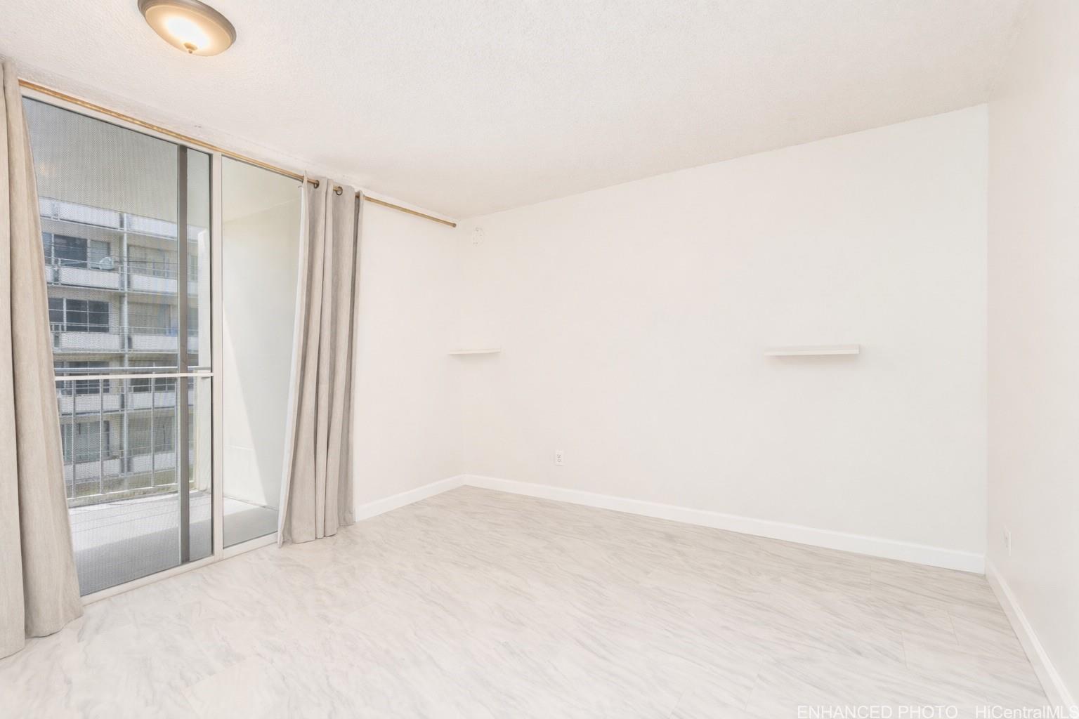 440 Lewers Street  Unit 402