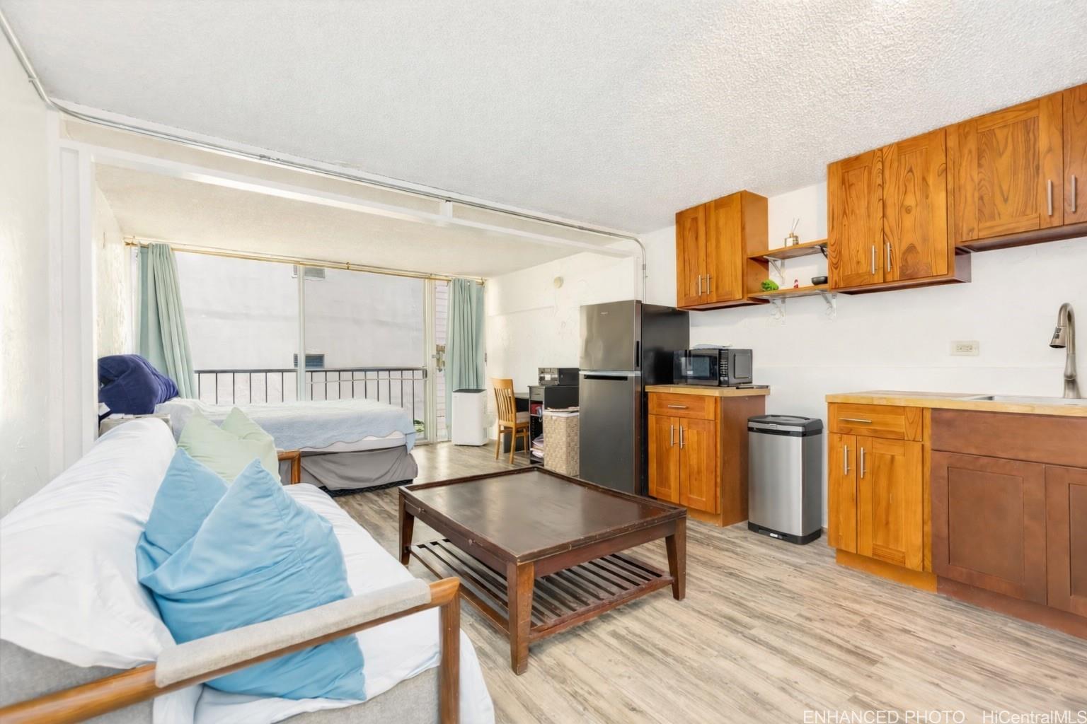 440 Lewers Street  Unit 402