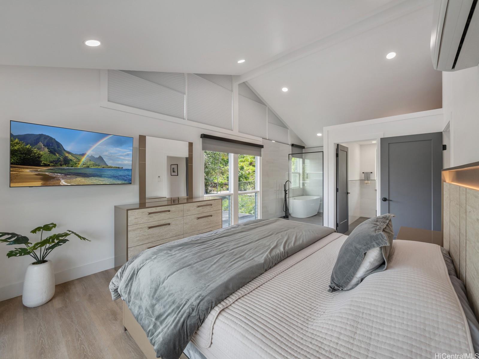 95-109 Waikalani Drive