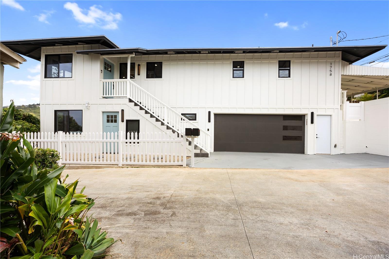 1758 Mikahala Way