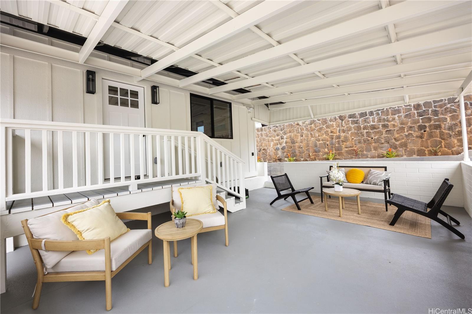 1758 Mikahala Way