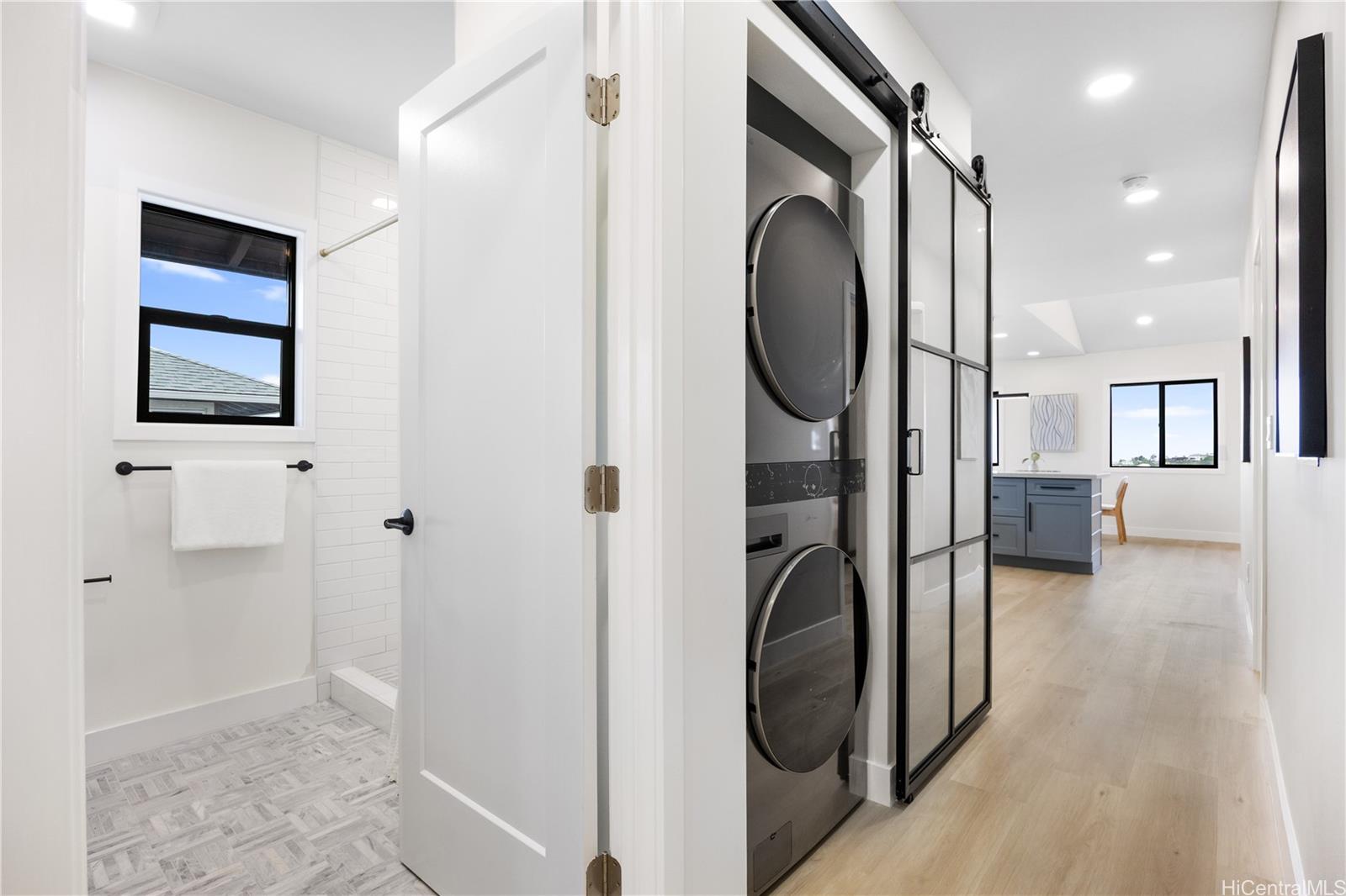 1758 Mikahala Way