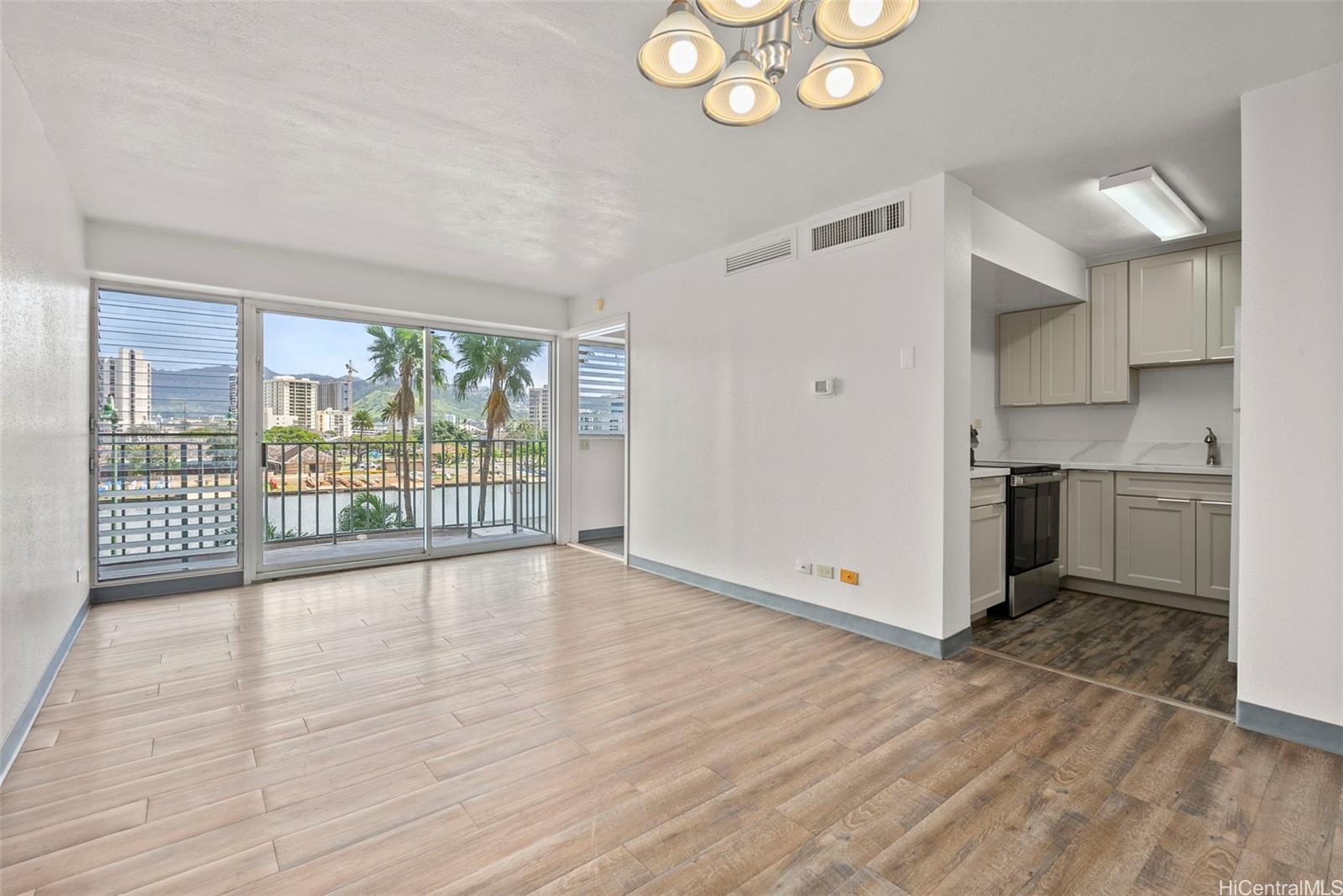 1909 Ala Wai Boulevard  Unit 302