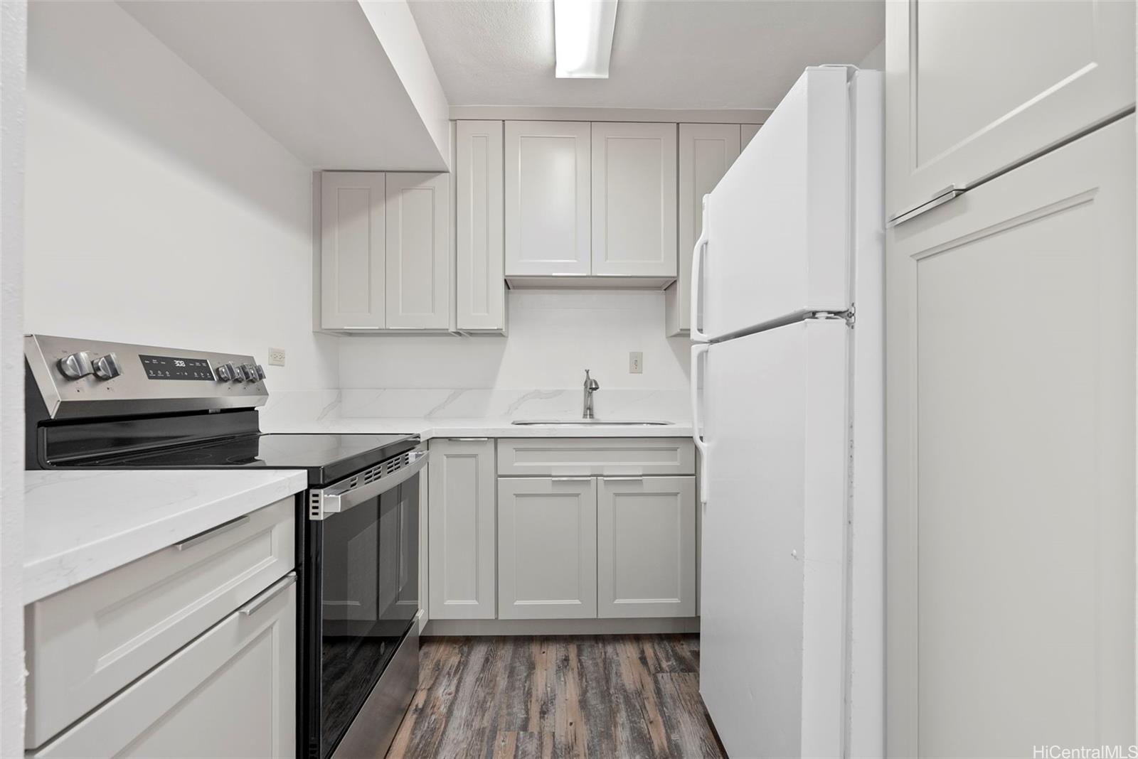 1909 Ala Wai Boulevard  Unit 302
