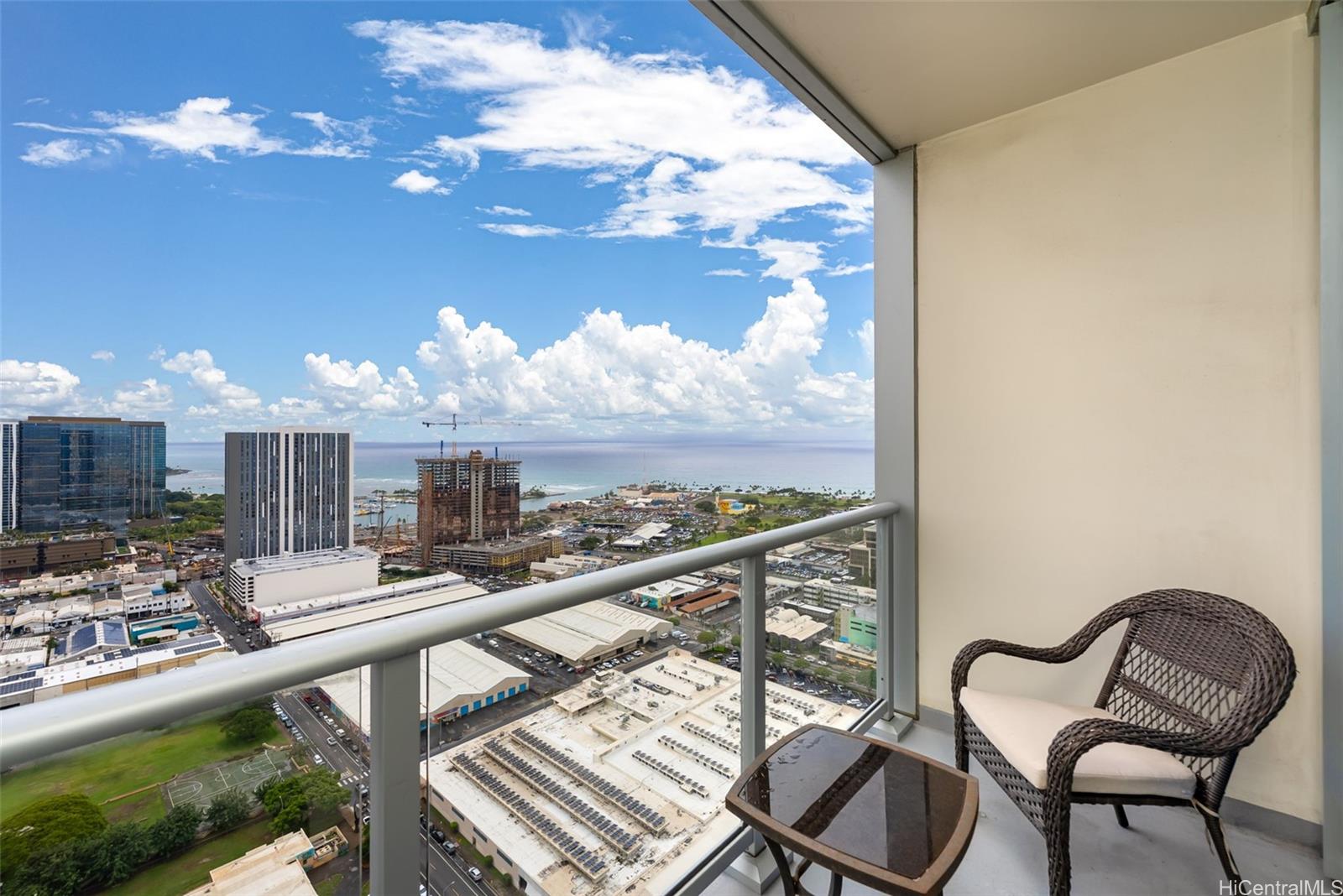 555 South Street 4004