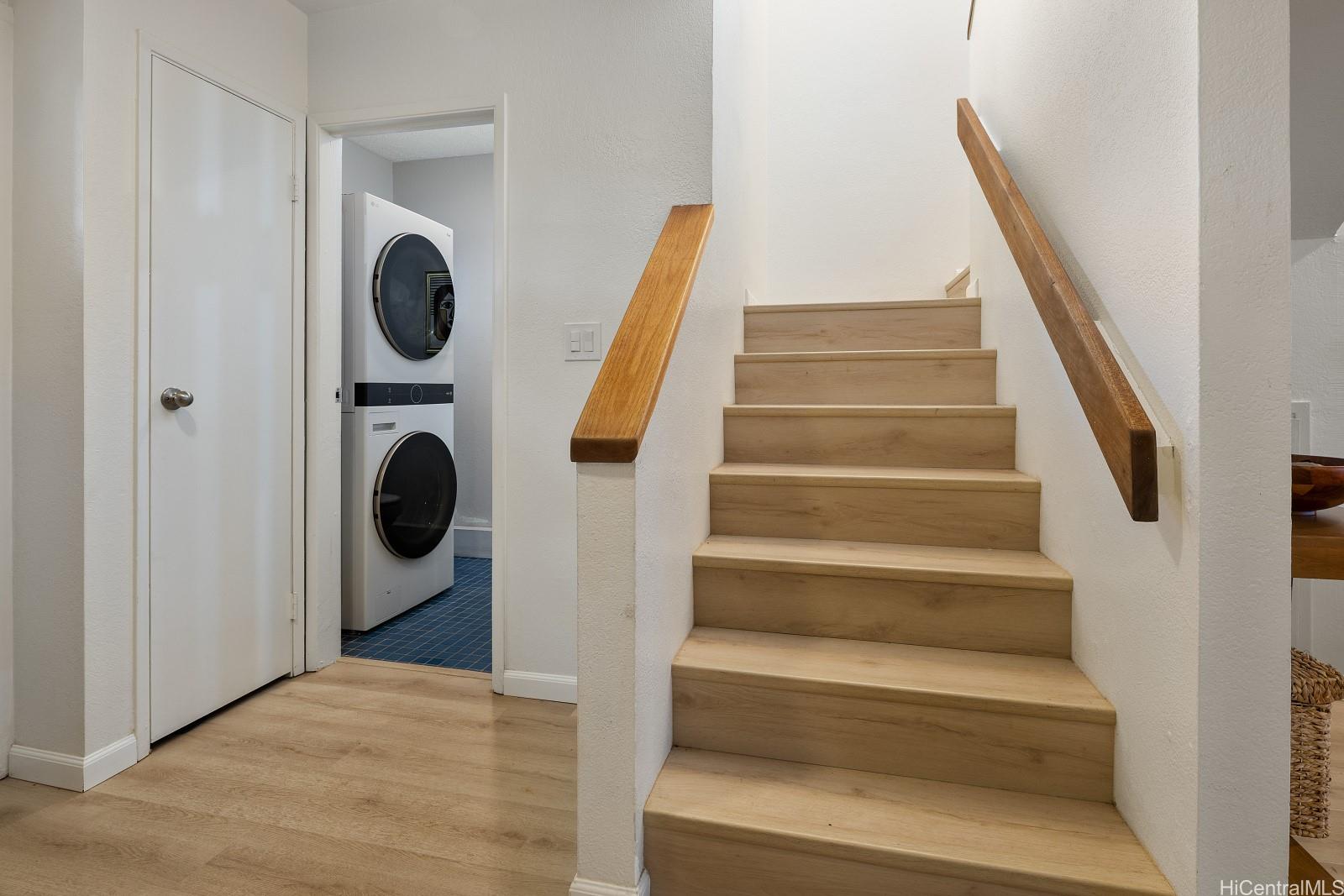 92-1064 PALAHIA Street  Unit 9